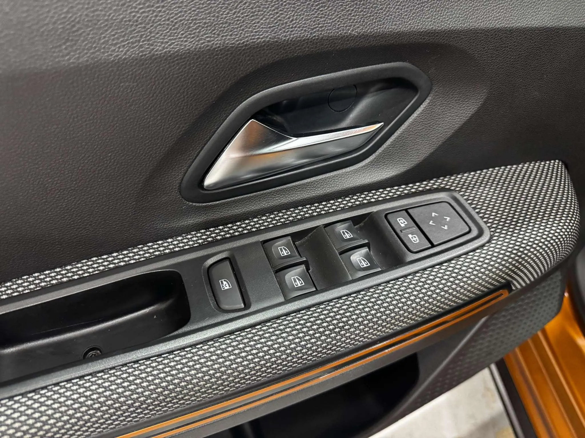 Dacia Sandero Stepway Comfort TCe - foto 15