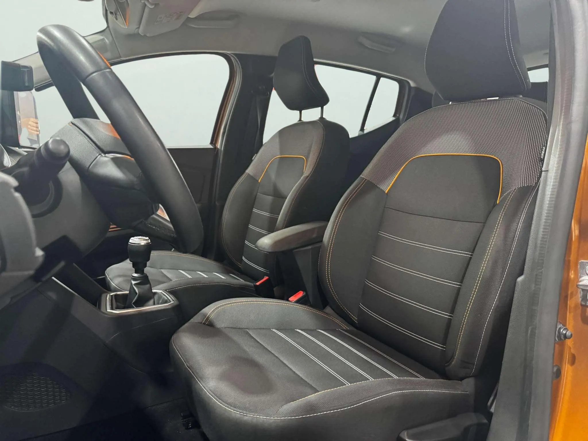 Dacia Sandero Stepway Comfort TCe - foto 16