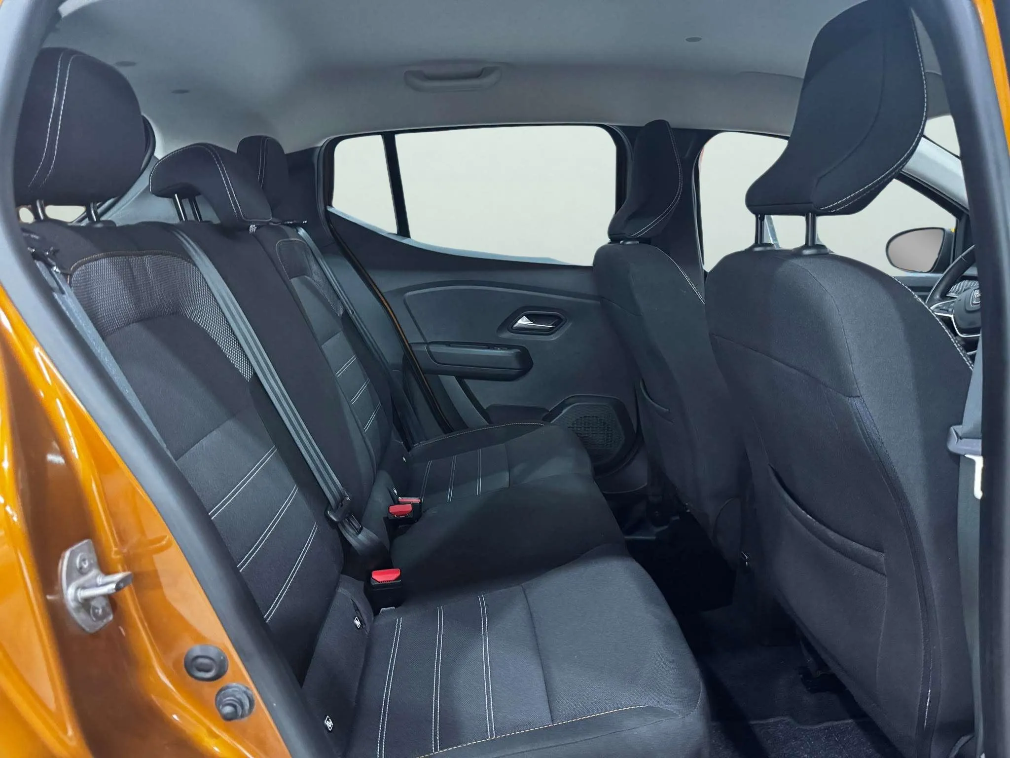 Dacia Sandero Stepway Comfort TCe - foto 11