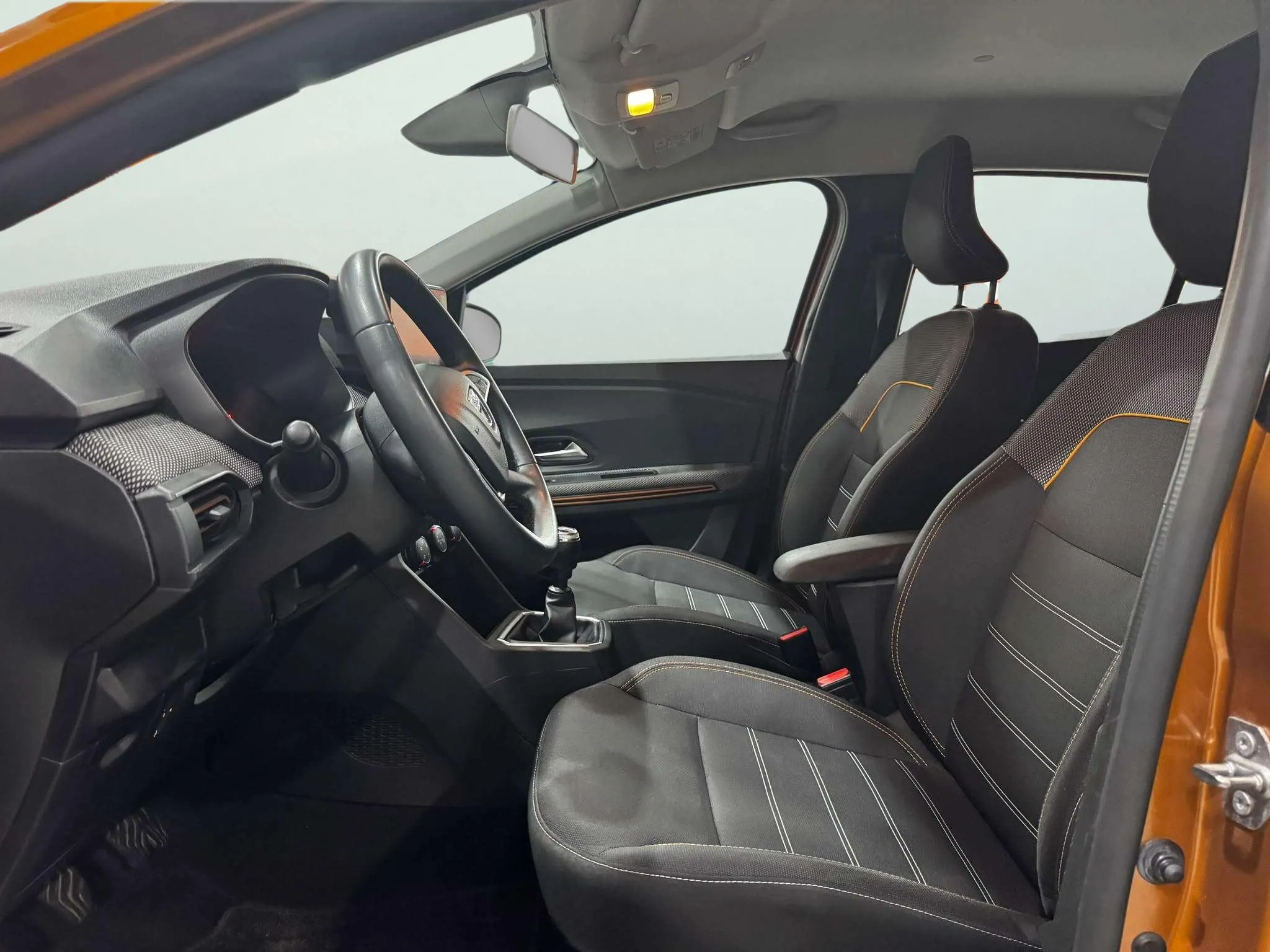Dacia Sandero Stepway Comfort TCe - foto 14