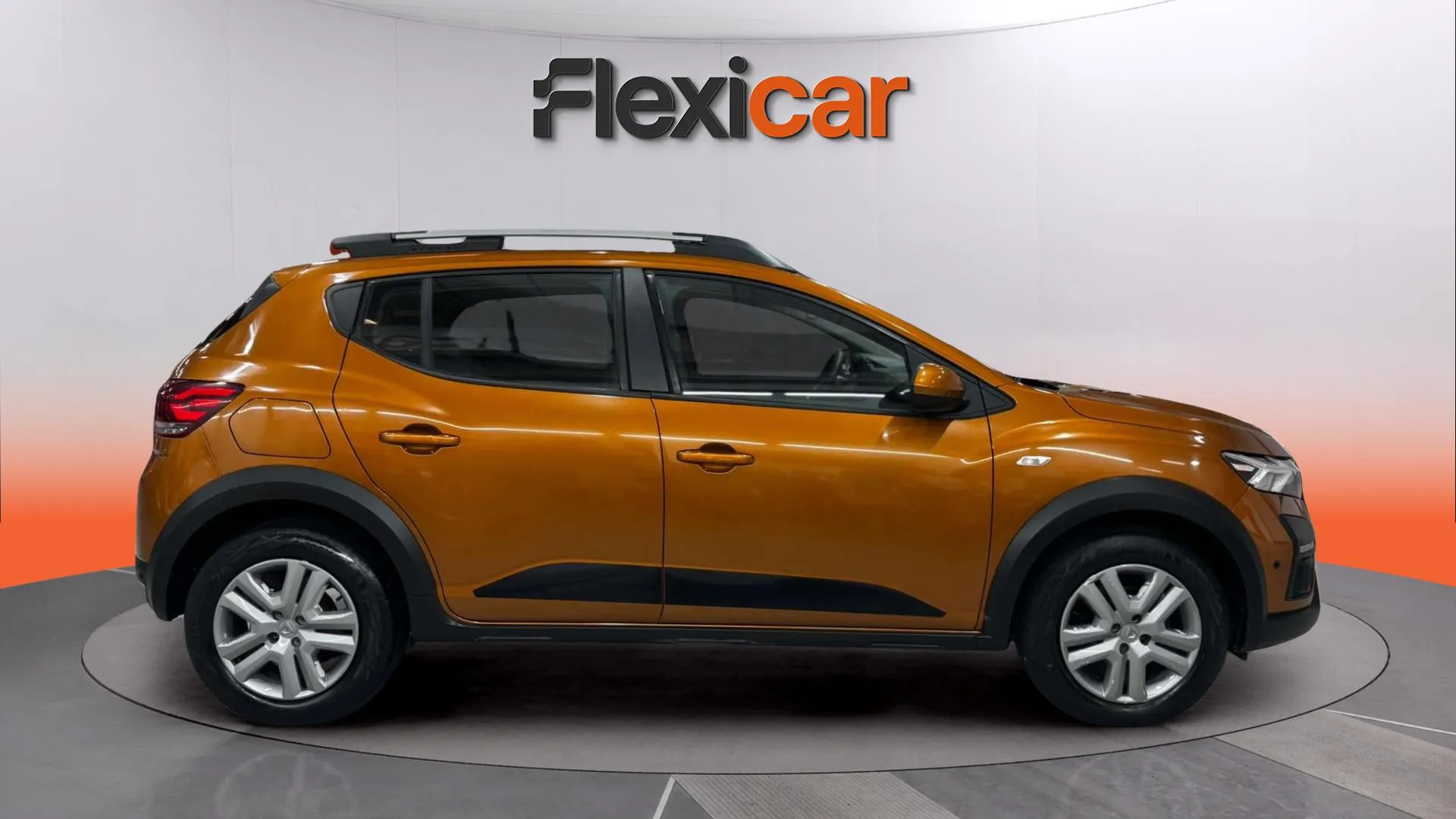 Dacia Sandero Stepway Comfort TCe - foto 4