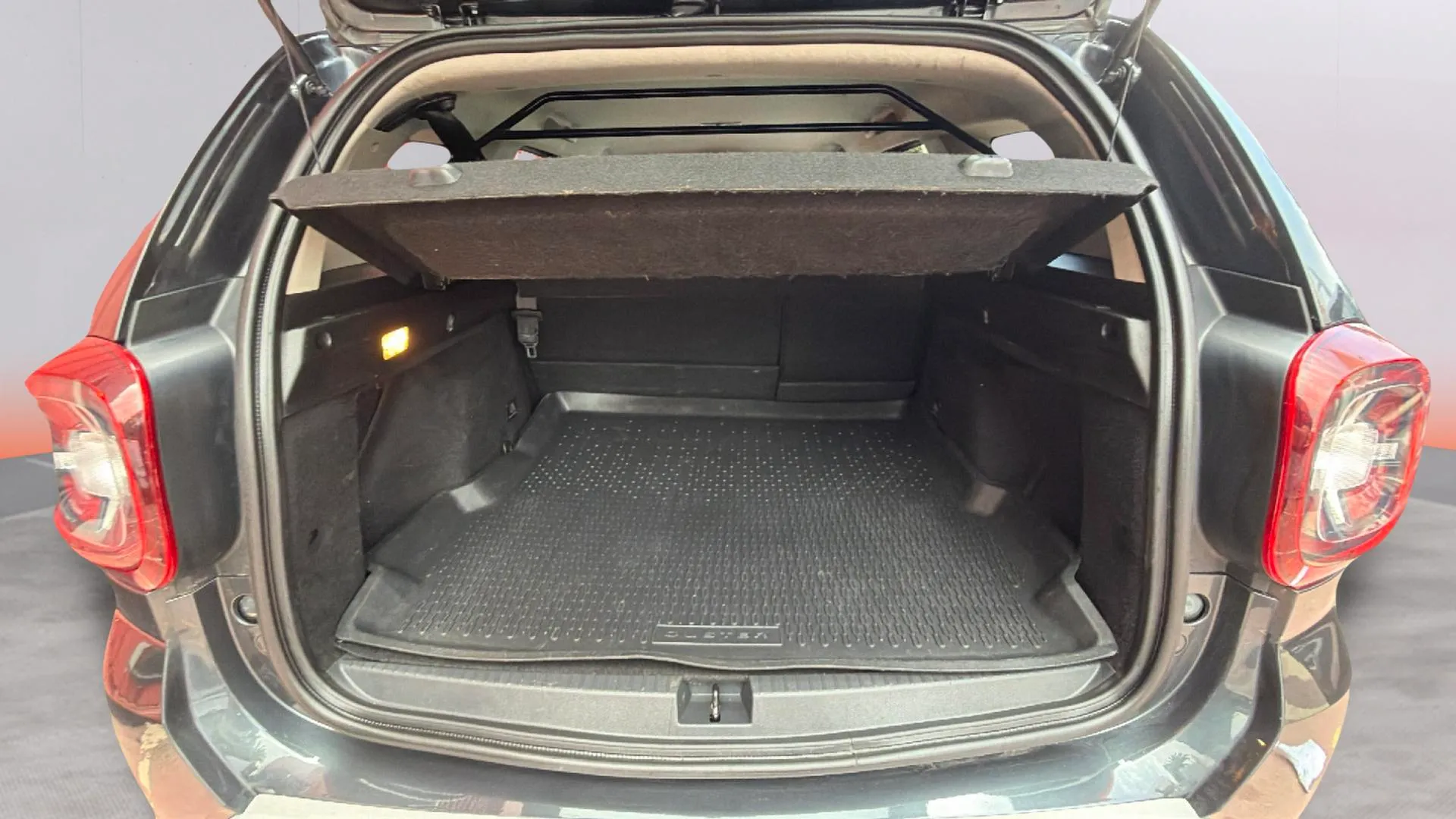 Dacia Duster Comfort TCe 4x4 - foto 16