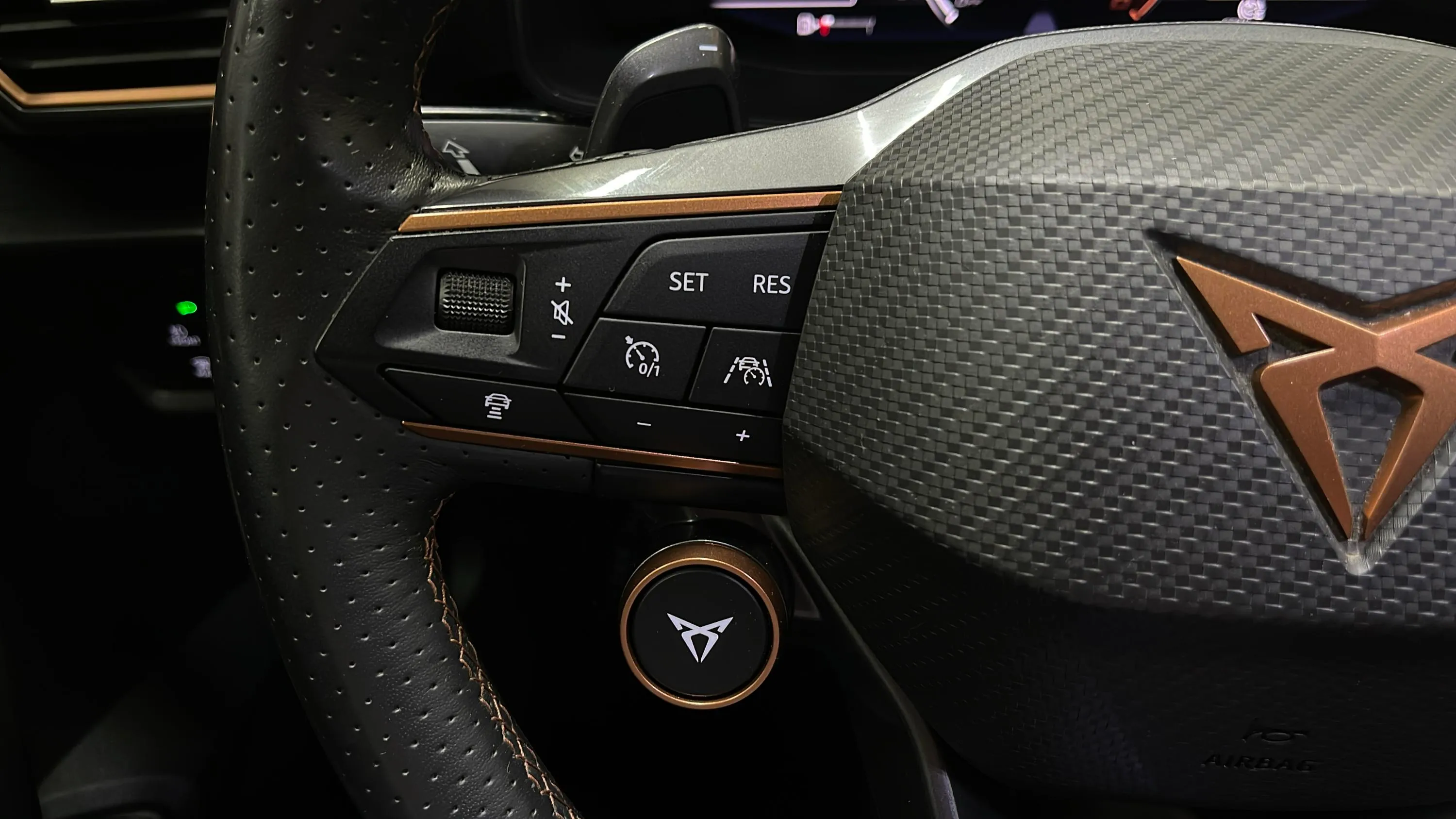 Cupra Formentor 2.0 TSI VZ 4Drive DSG - foto 13