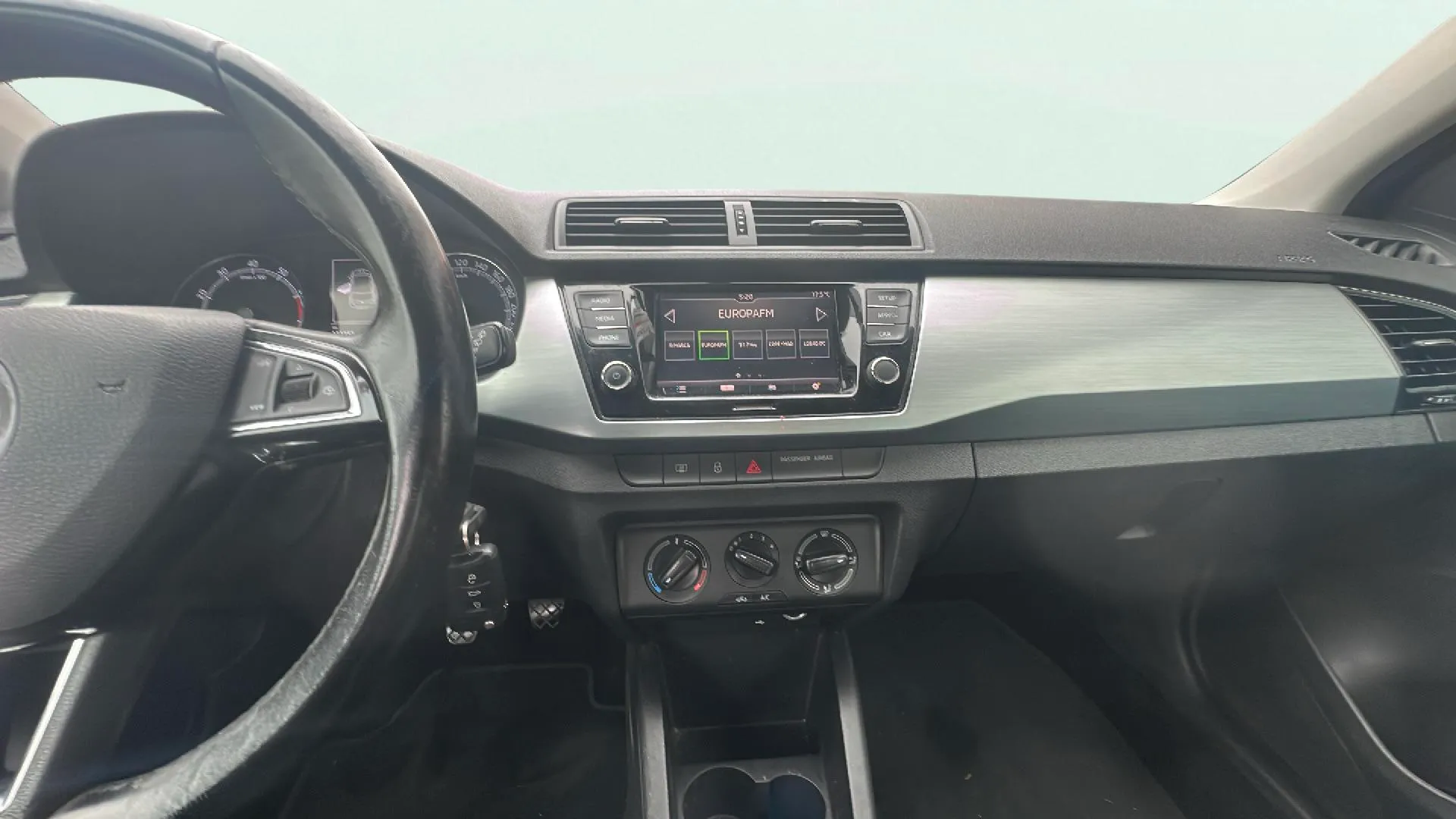 Škoda Fabia 1.0 MPI Active - foto 12