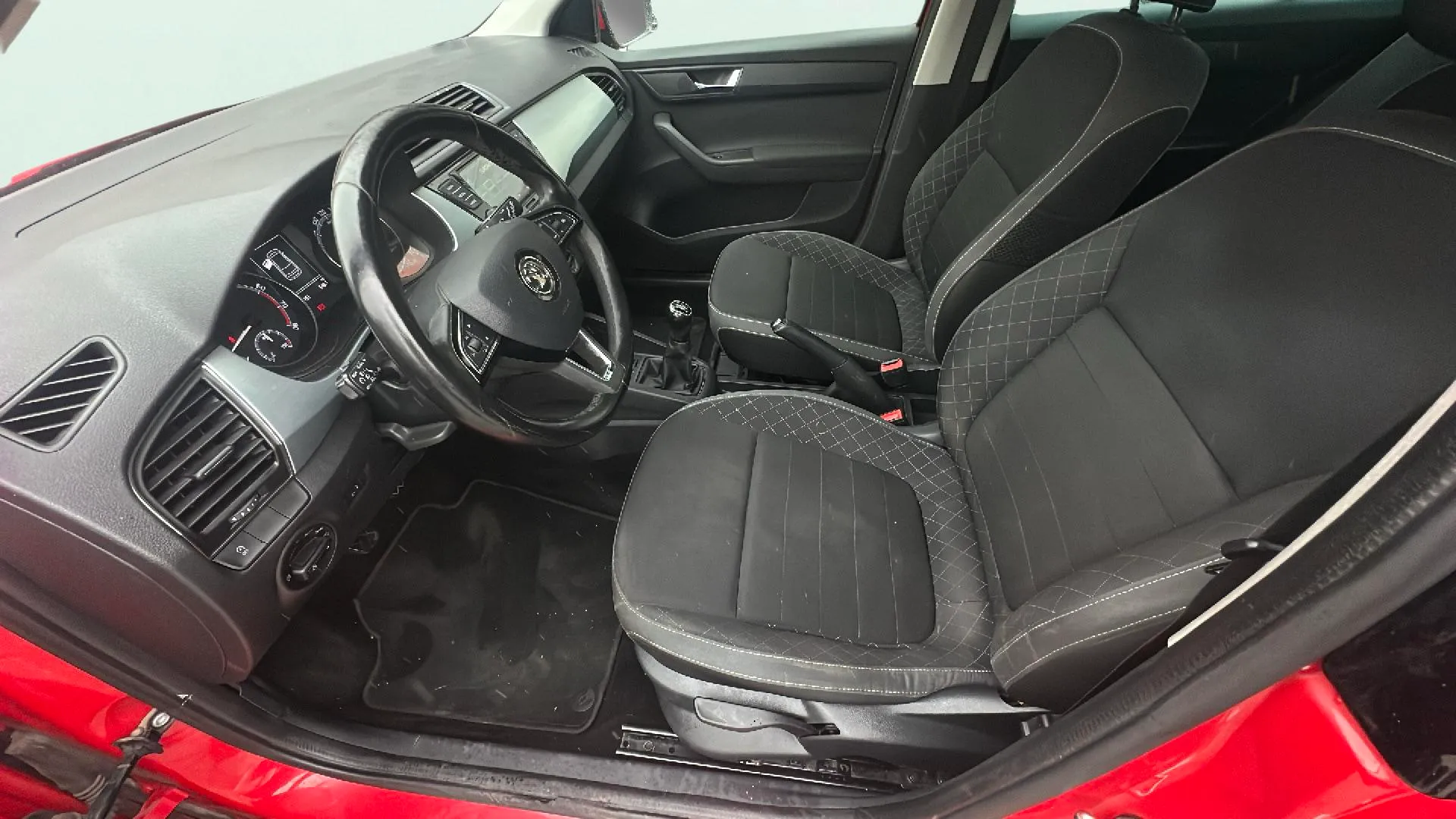 Škoda Fabia 1.0 MPI Active - foto 13