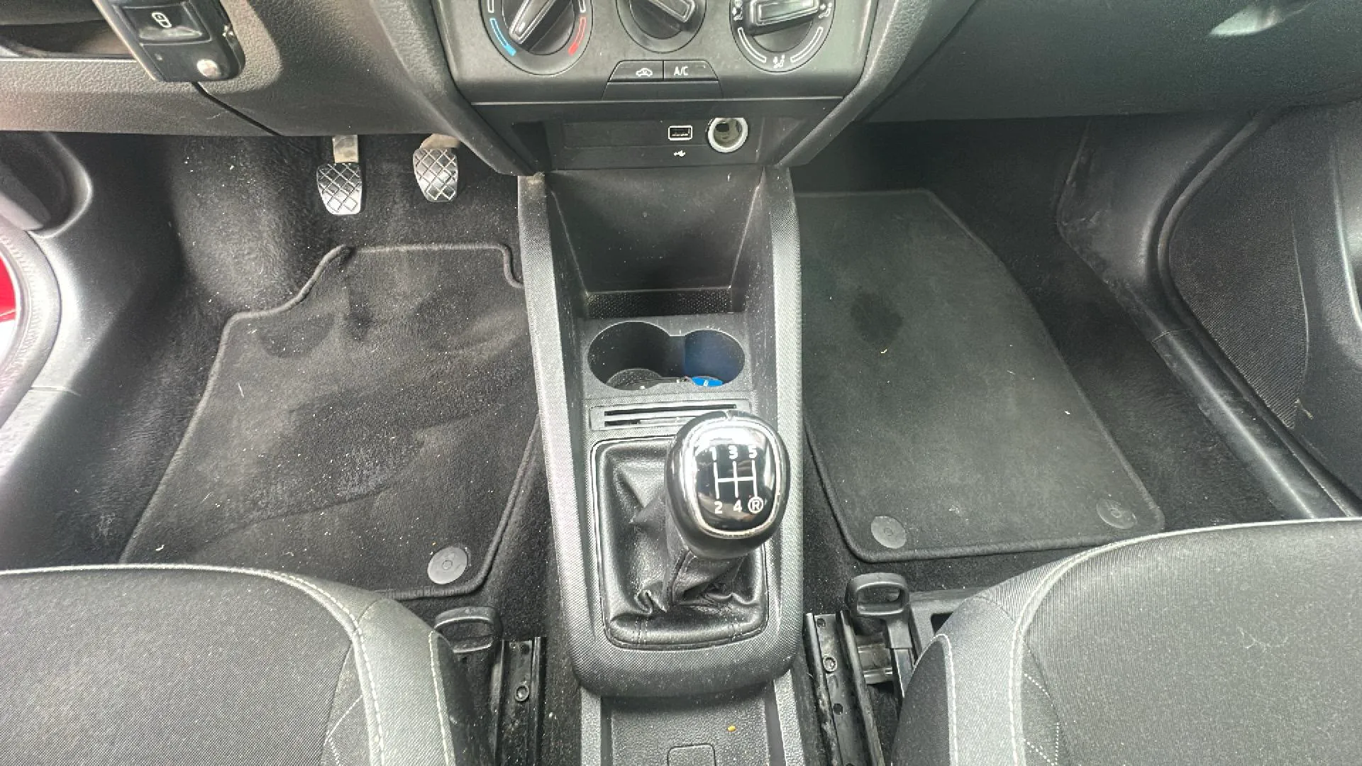 Škoda Fabia 1.0 MPI Active - foto 20