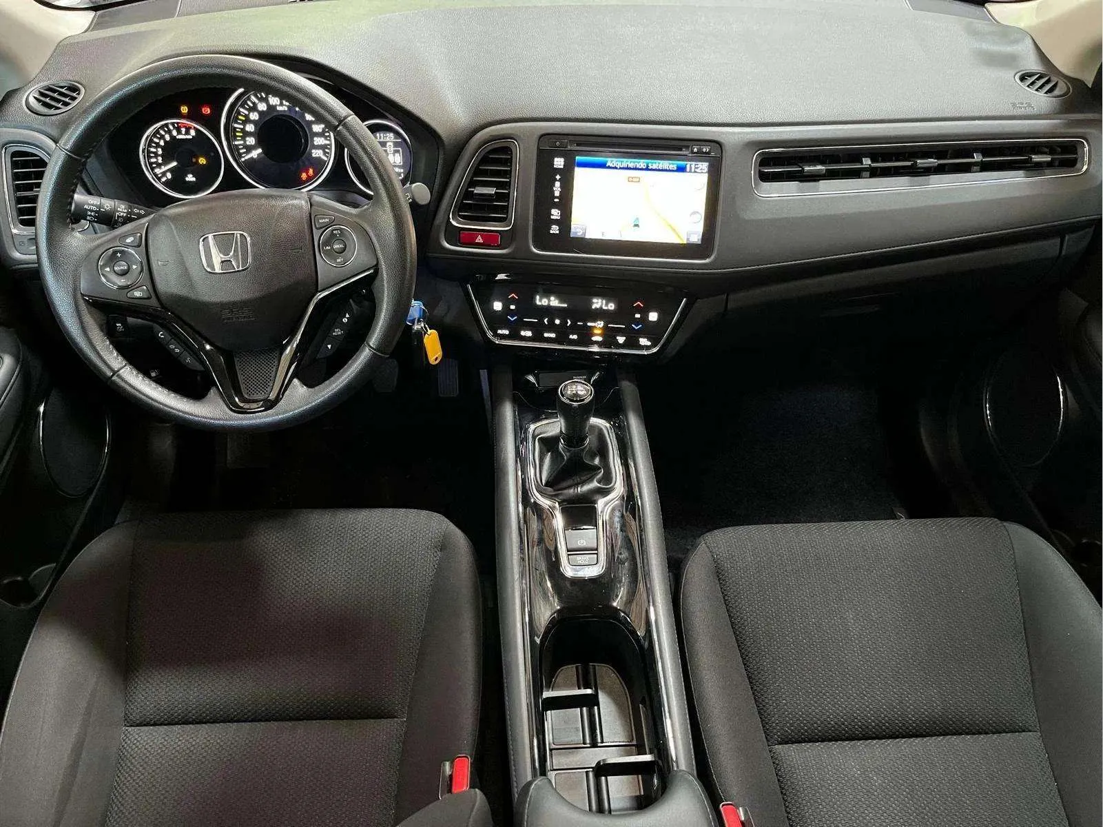 Honda HR-V 1.5 i-VTEC Elegance - foto 17