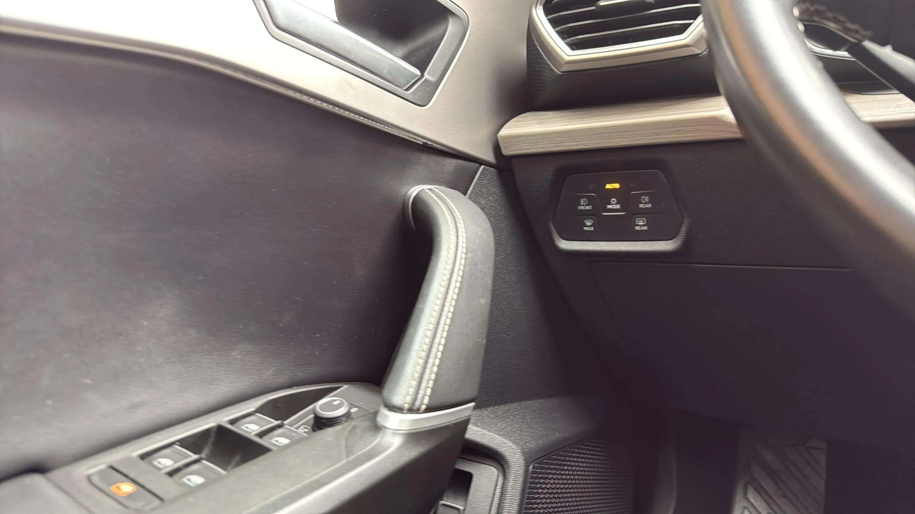 SEAT León 1.4 e-Hybrid DSG-6 Xcellence - foto 18