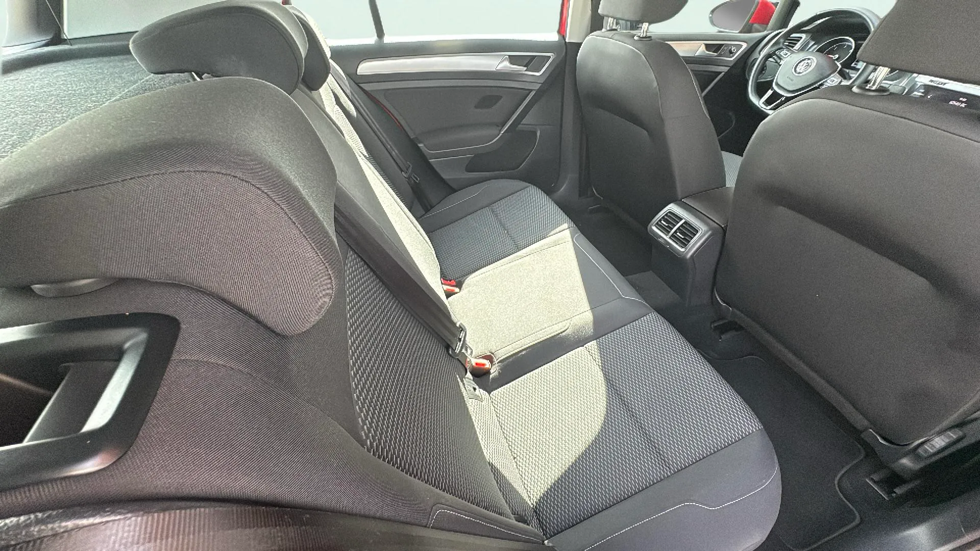 Volkswagen Golf Advance 1.6 TDI - foto 17