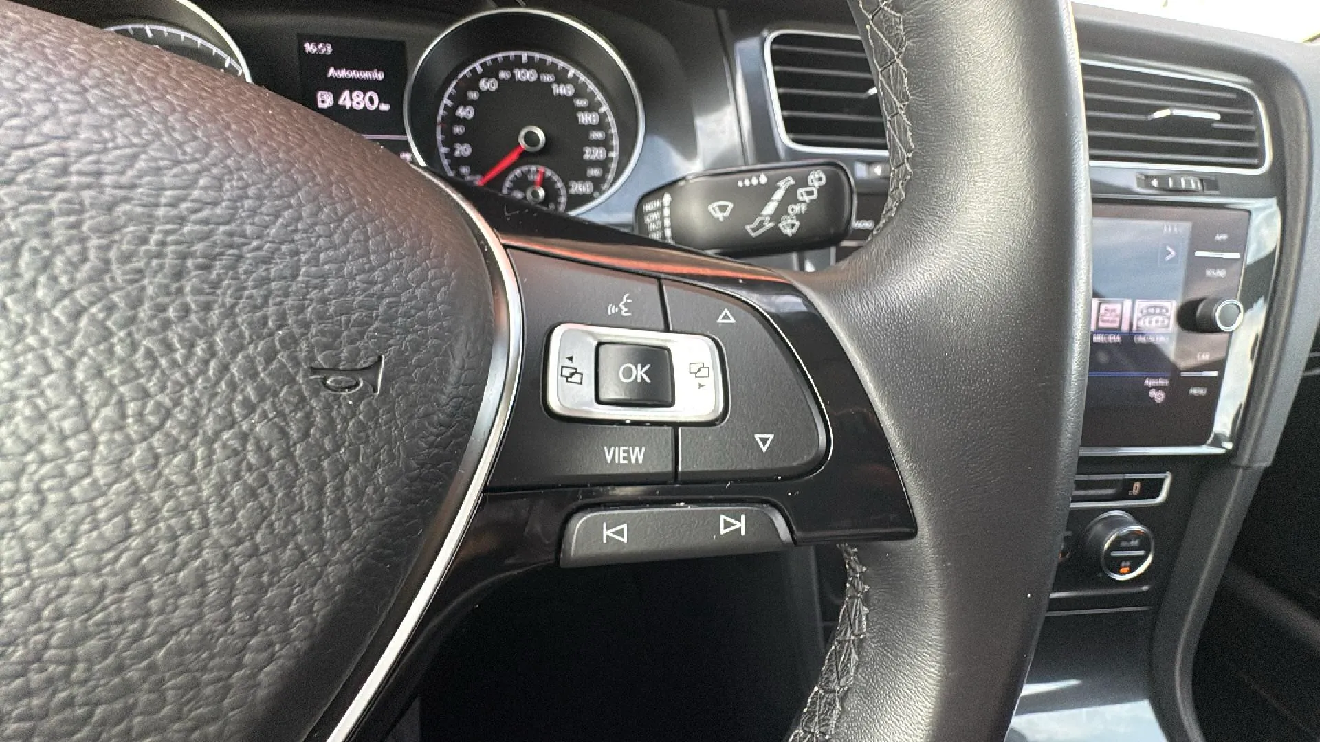 Volkswagen Golf Advance 1.6 TDI - foto 24
