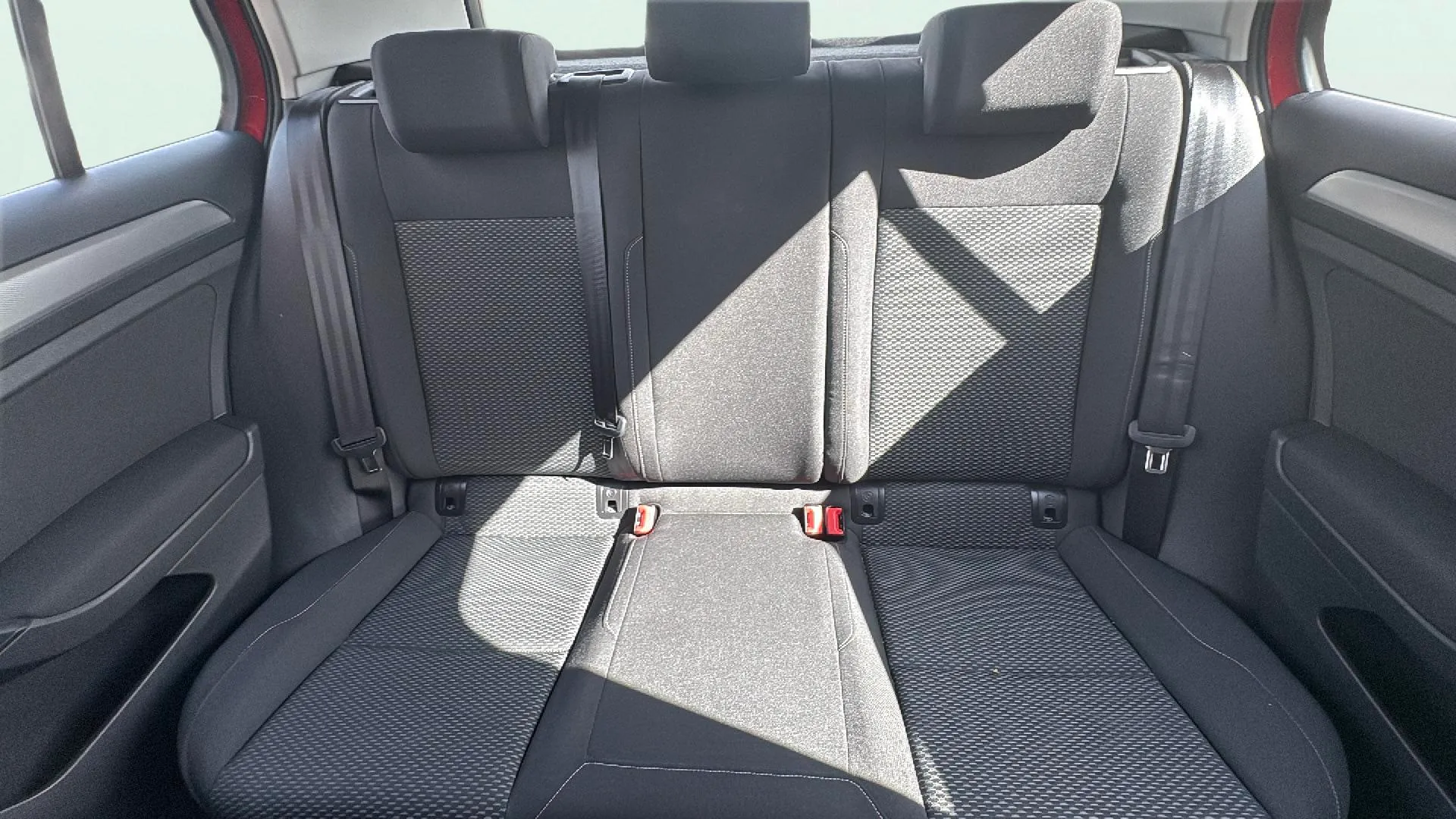 Volkswagen Golf Advance 1.6 TDI - foto 19
