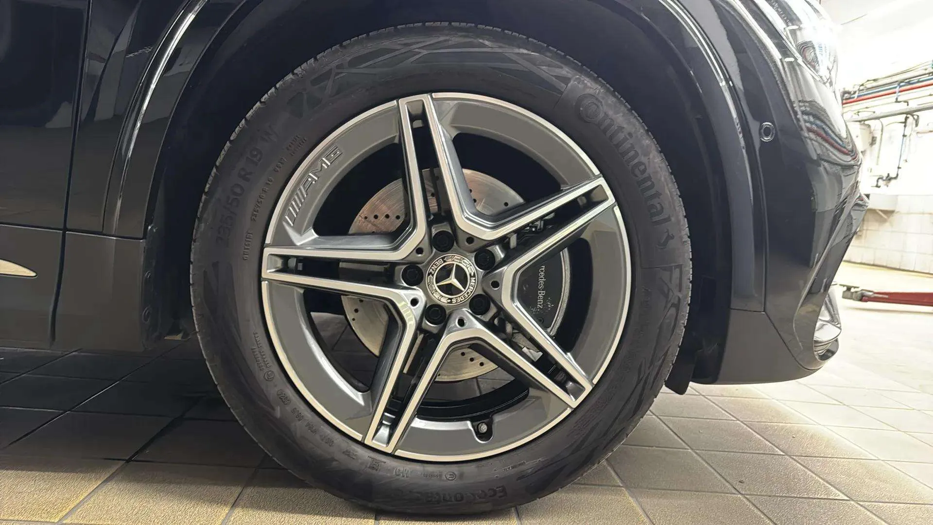 Mercedes-Benz GLA 200 D - foto 21