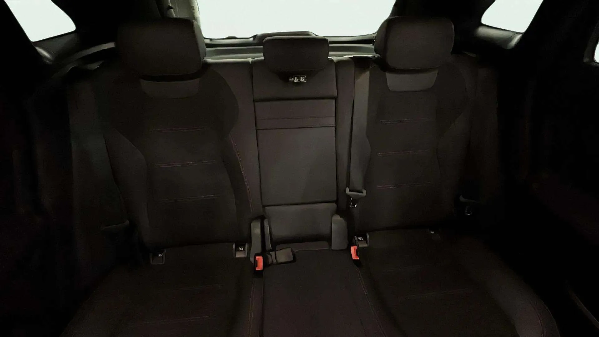 Mercedes-Benz GLA 200 D - foto 16