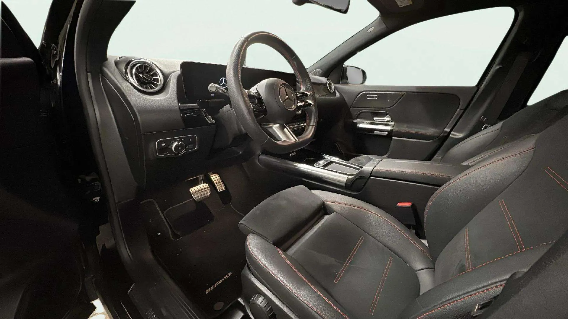 Mercedes-Benz GLA 200 D - foto 17