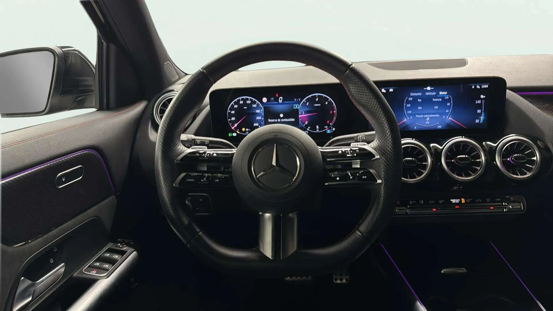 Mercedes-Benz GLA 200 D - foto 11