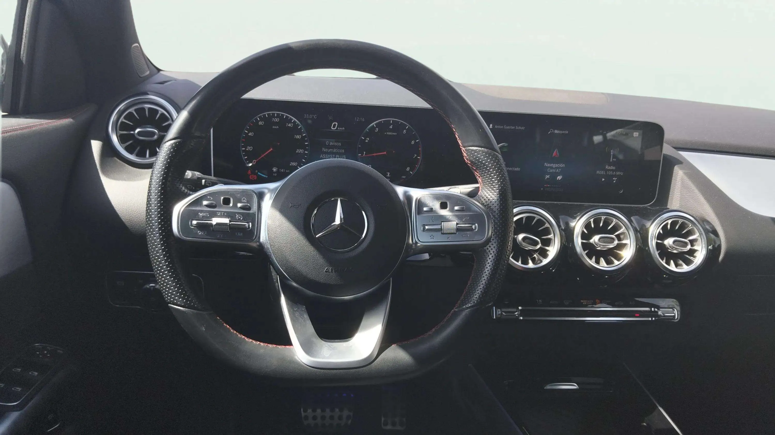 Mercedes-Benz GLA 200 - foto 11