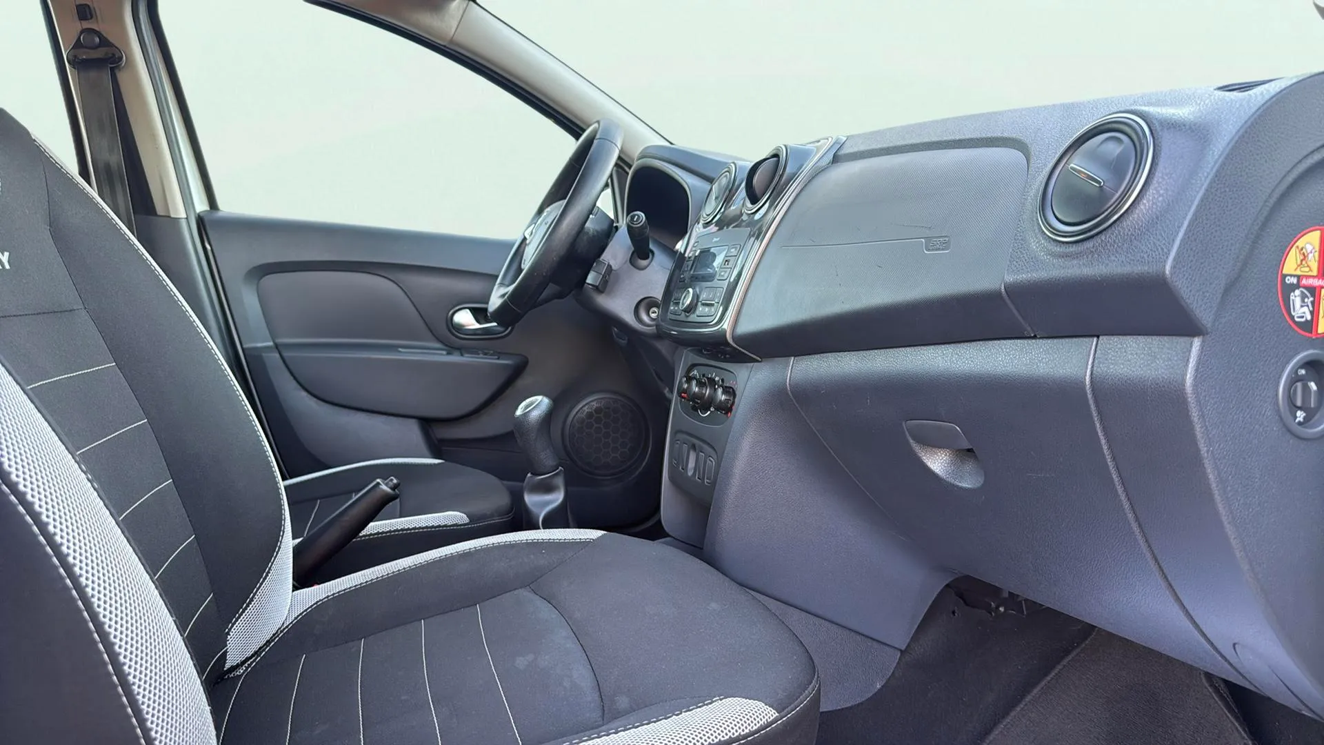 Dacia Sandero Access 1.0 18 - foto 14