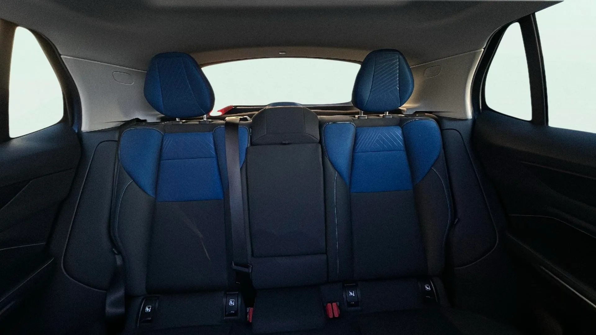 Lynk & Co 01 1.5 PHEV - foto 20
