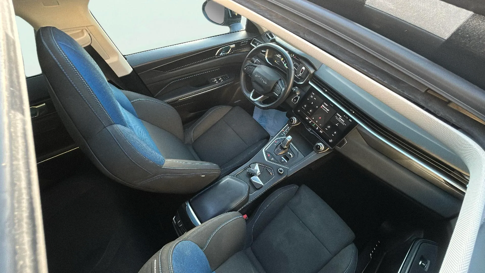 Lynk & Co 01 1.5 PHEV - foto 19