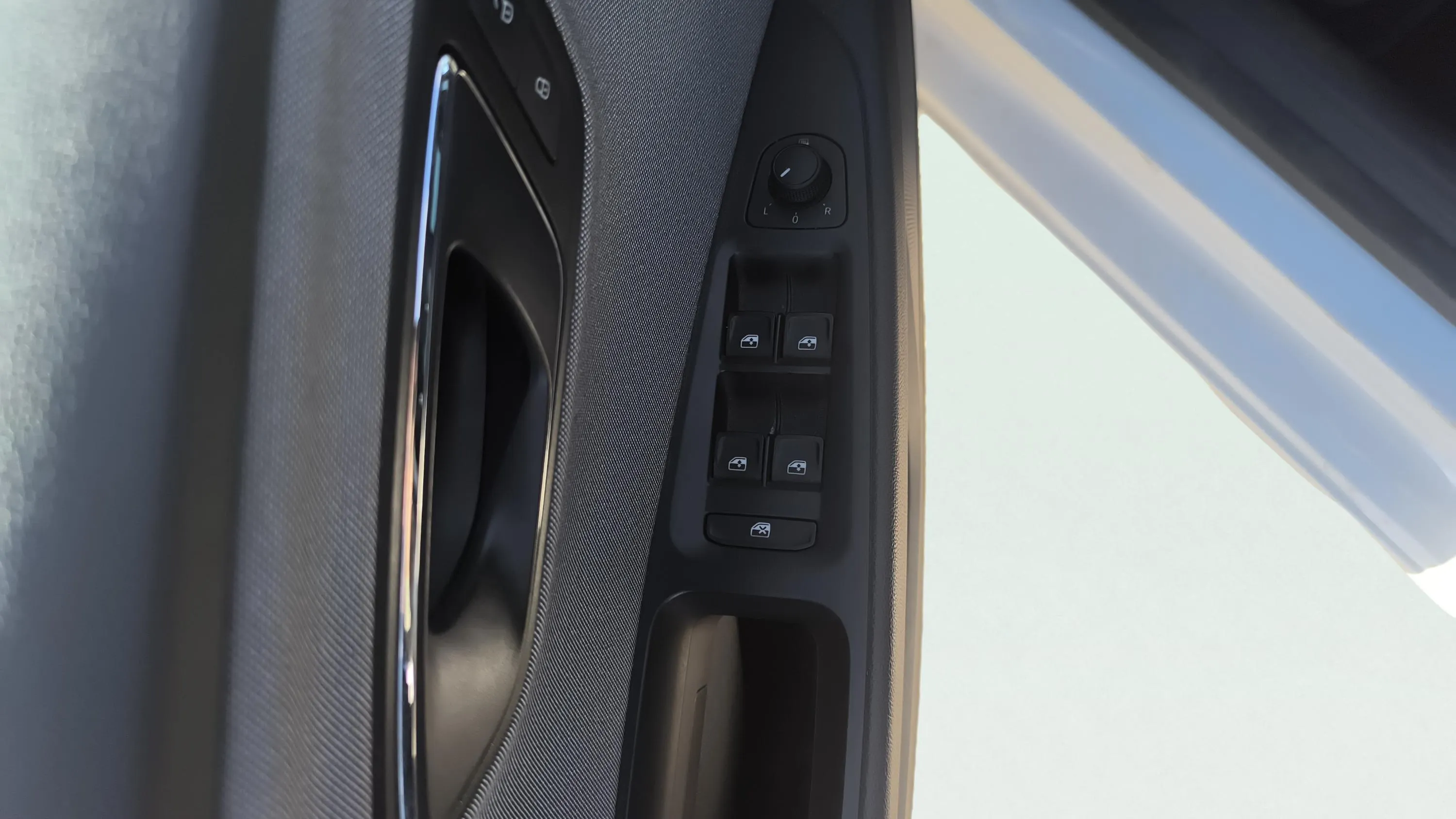 SEAT León ST 1.6 TDI Style Ad Nav - foto 18