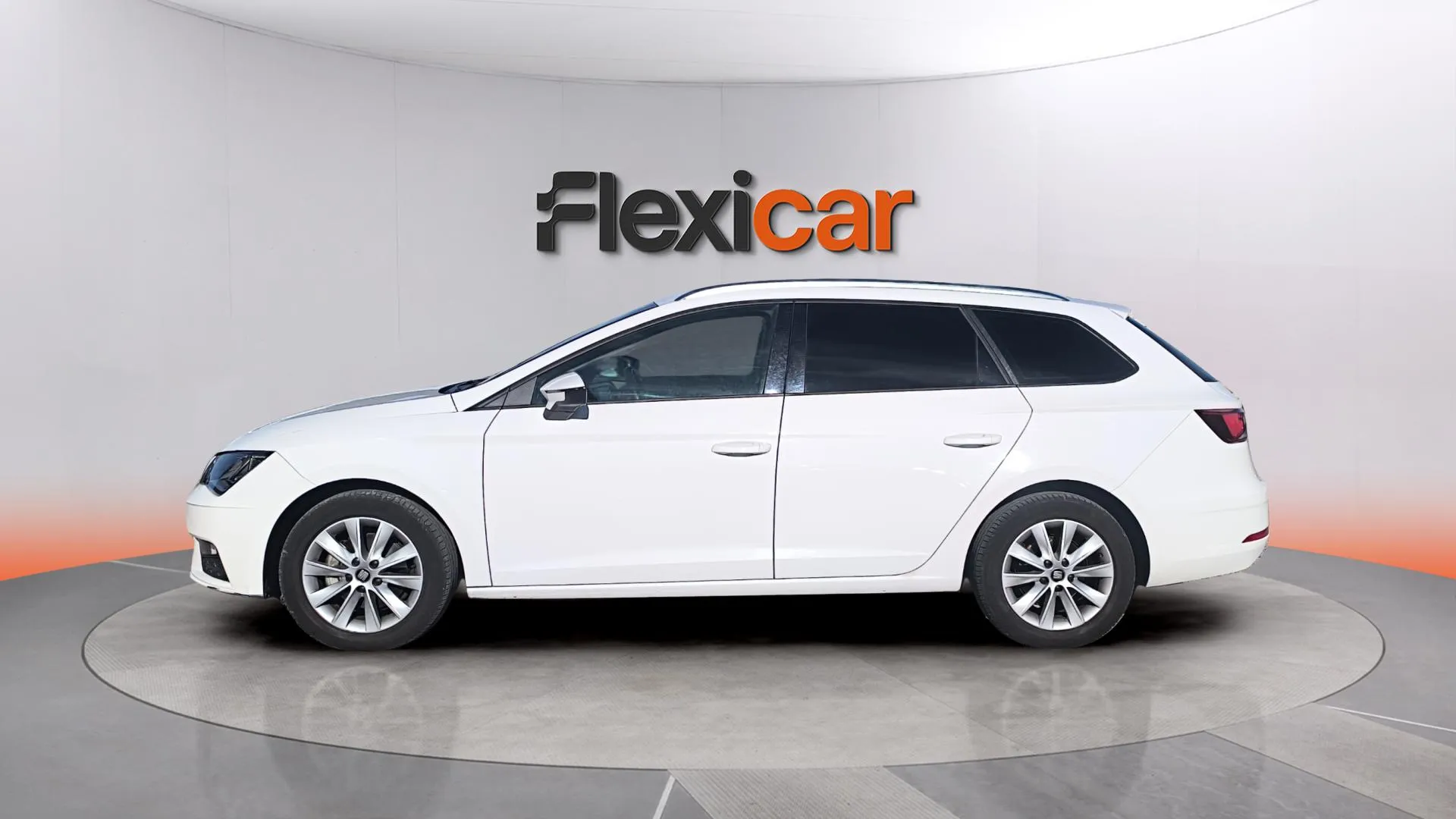 SEAT León ST 1.6 TDI Style Ad Nav - foto 3
