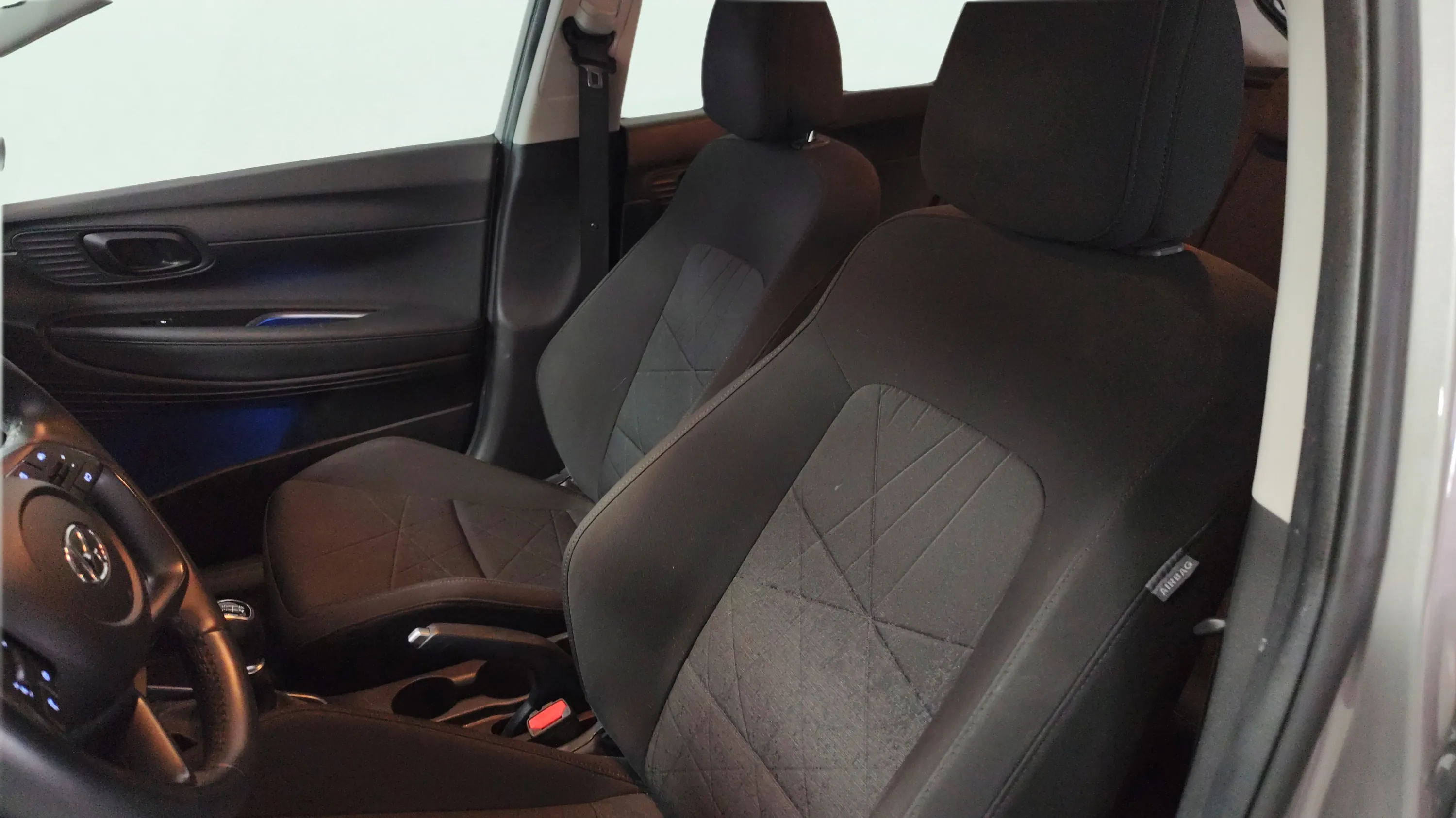 Hyundai Bayon 1.2 MPI Essence - foto 18