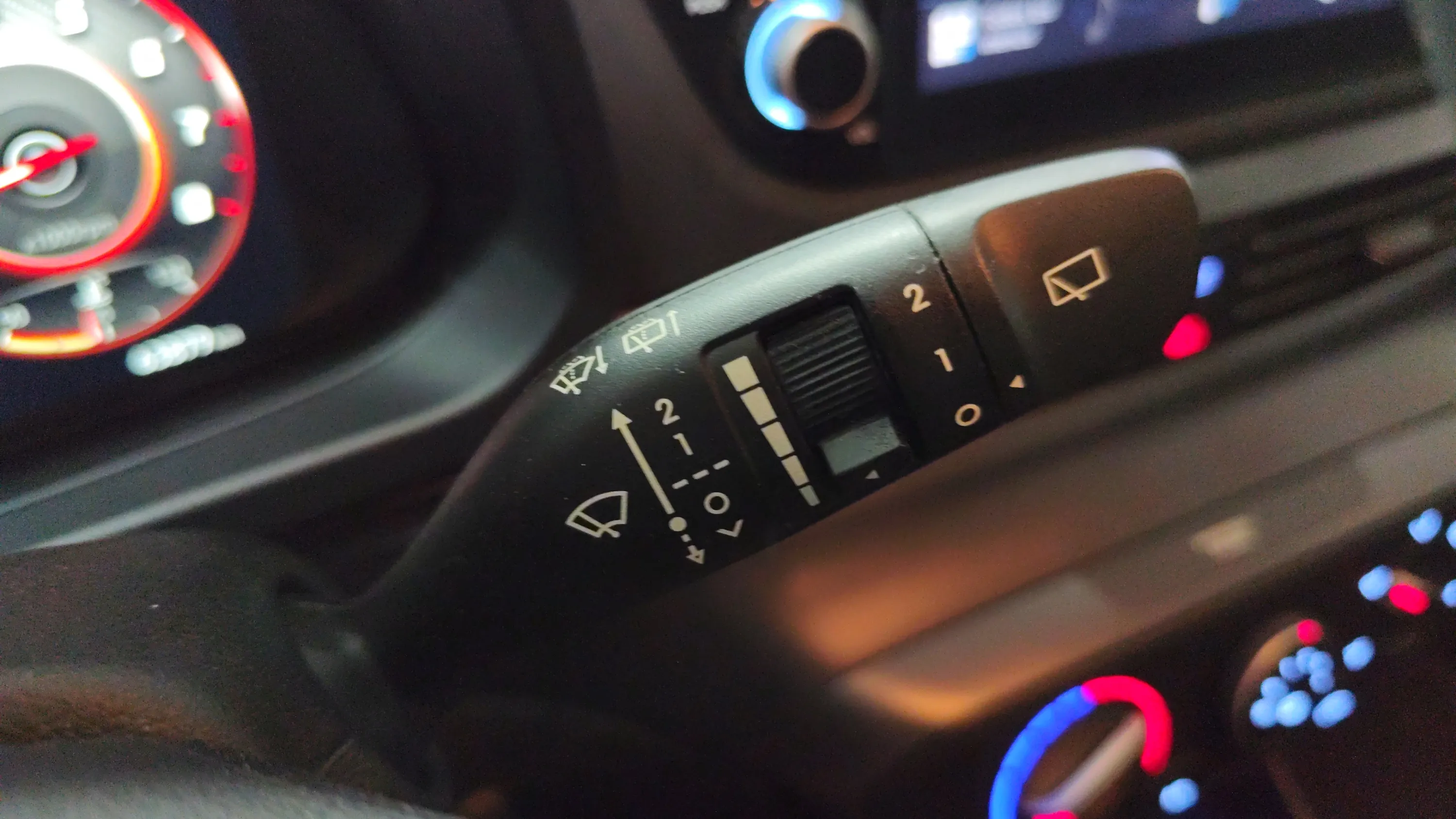 Hyundai Bayon 1.2 MPI Essence - foto 15