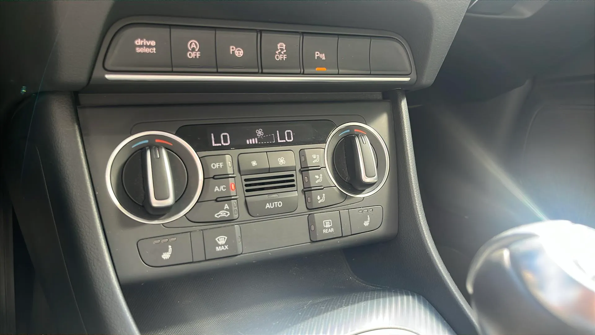 Audi Q3 2.0 TFSI quattro S tronic - foto 17