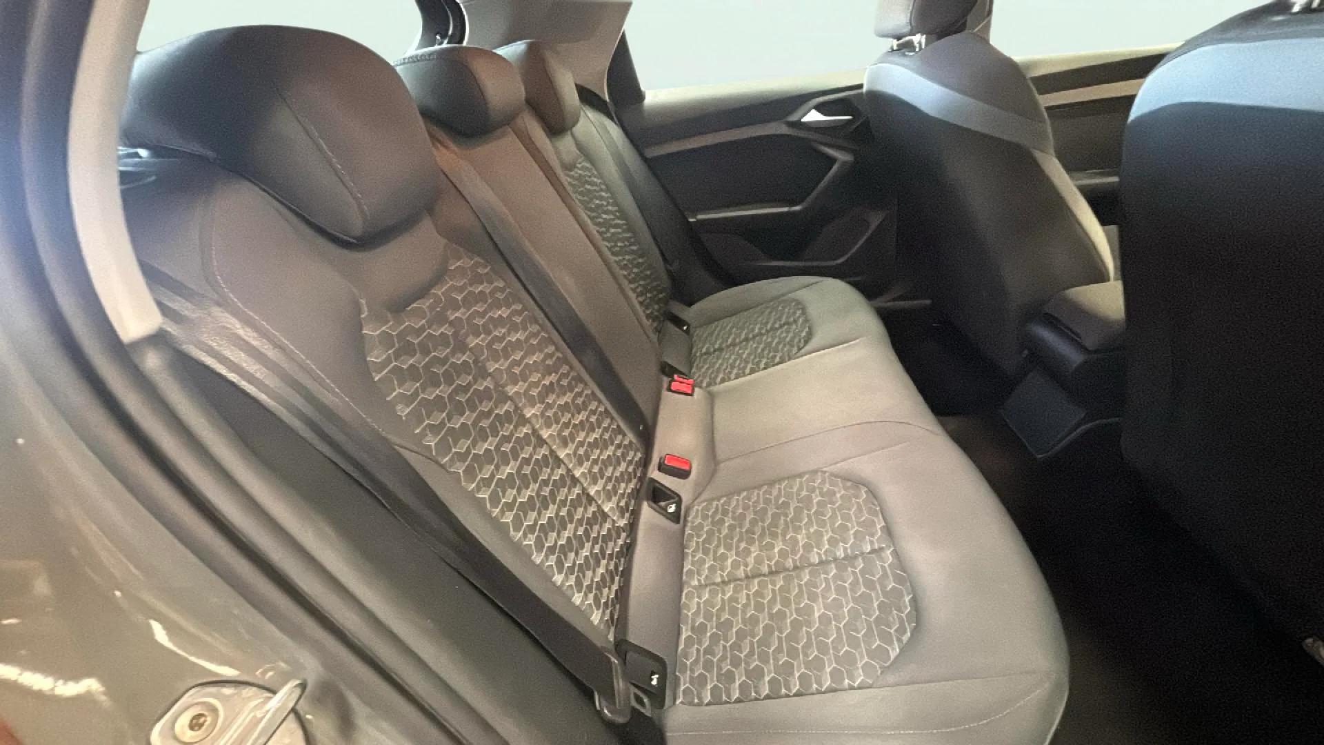 Audi A1 Sportback Adrenalin 30 TFSI - foto 17