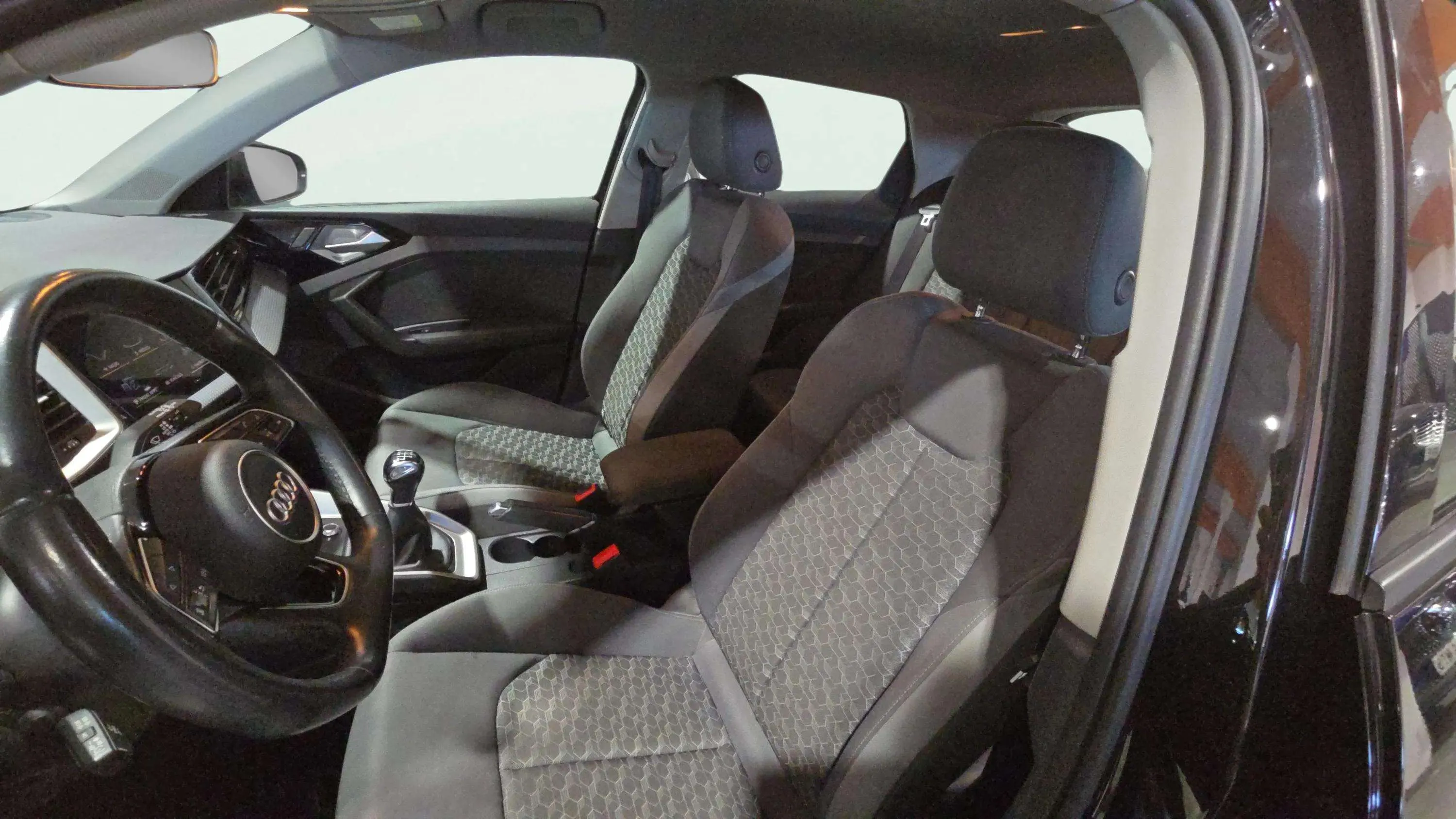 Audi A1 Sportback Adrenalin 30 TFSI - foto 22