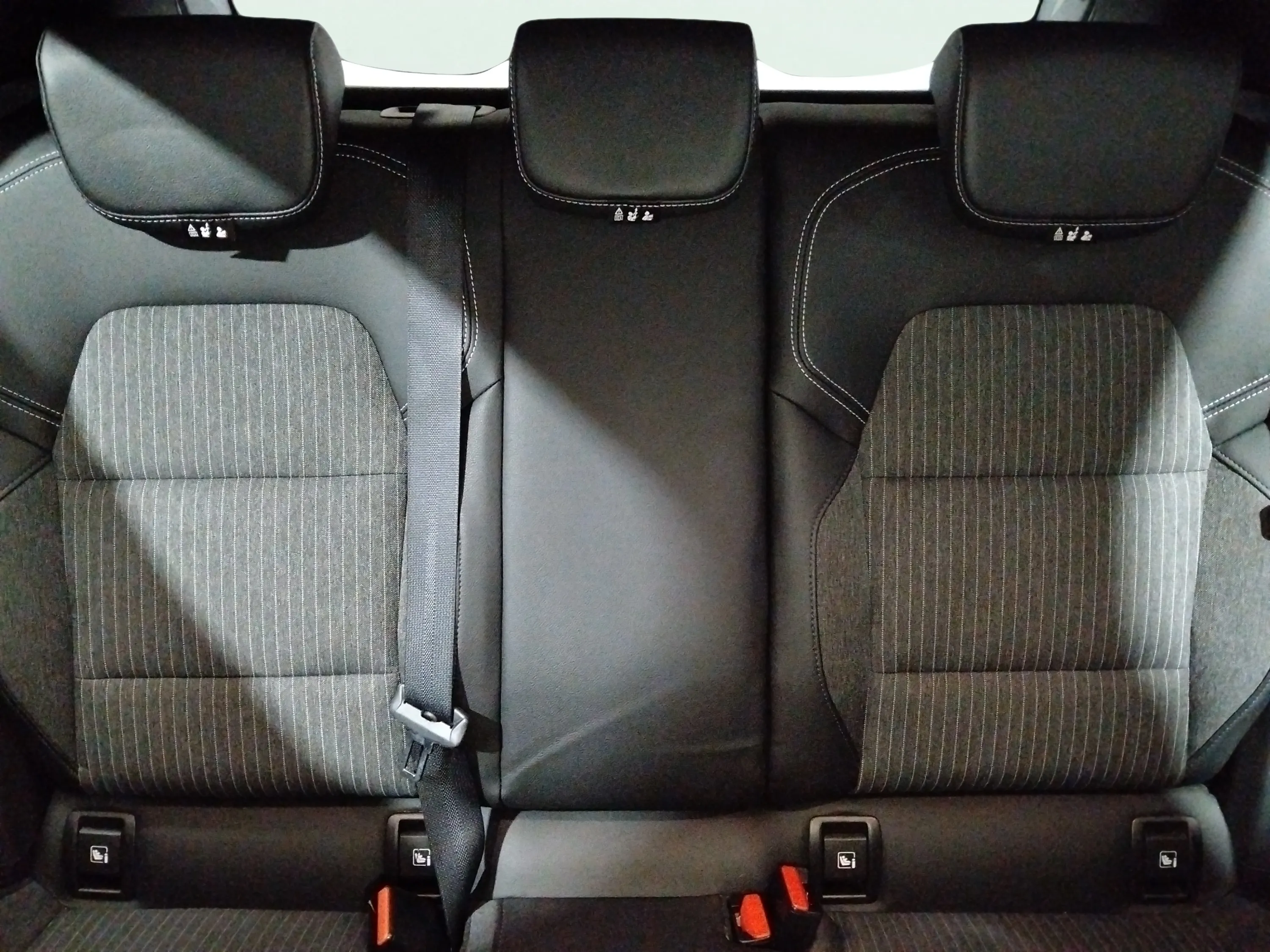 Mitsubishi Colt 100T Kaiteki - foto 15