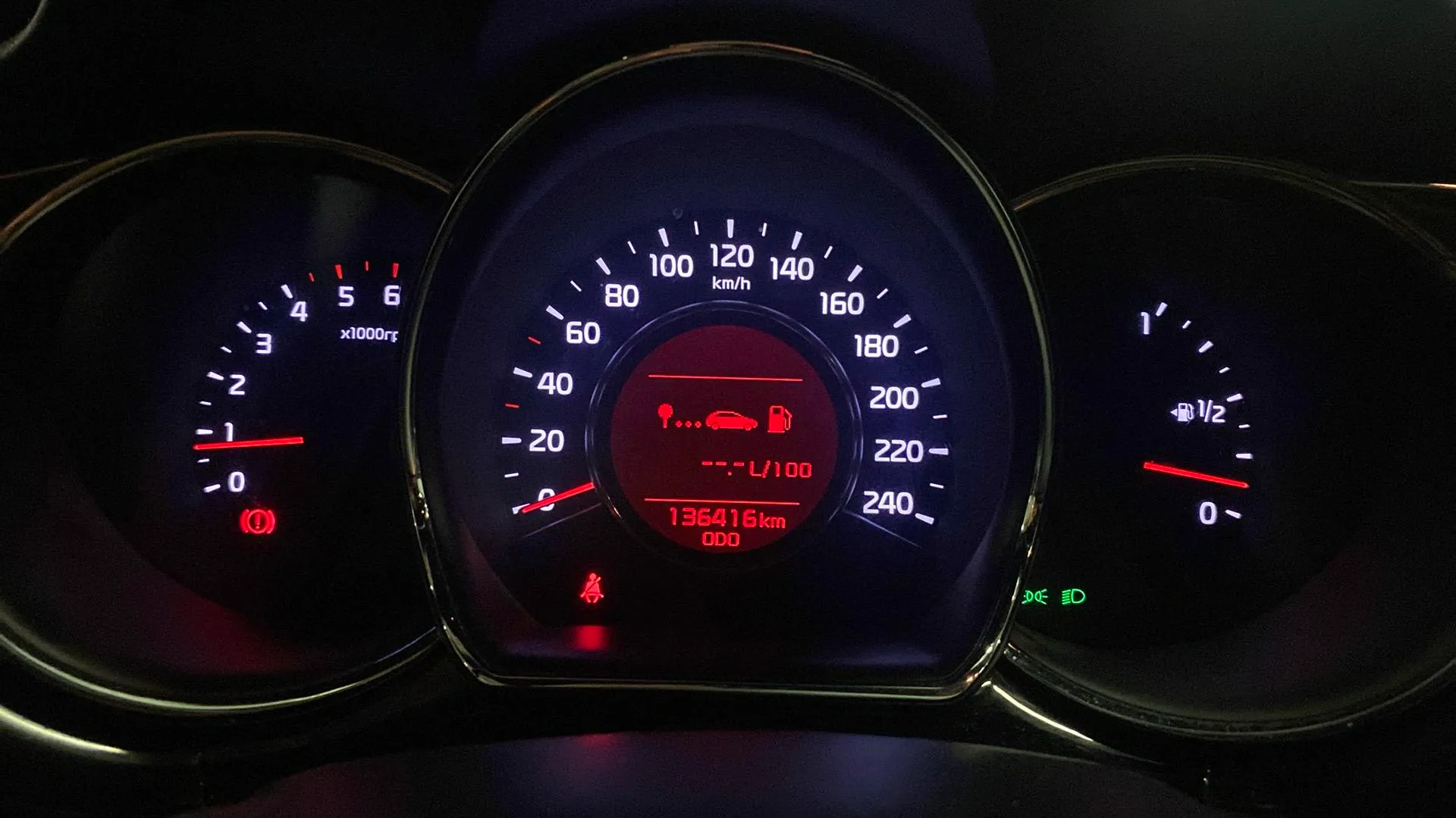 Kia Ceed 1.6 CRDi VGT x-Tech17 - foto 12