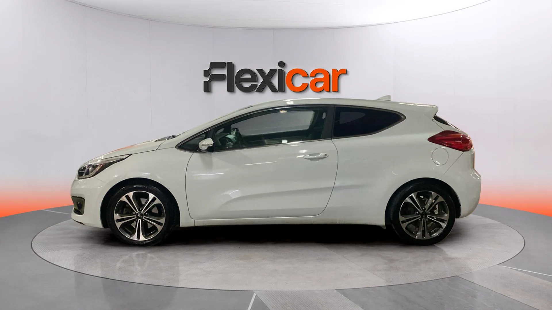Kia Ceed 1.6 CRDi VGT x-Tech17 - foto 4
