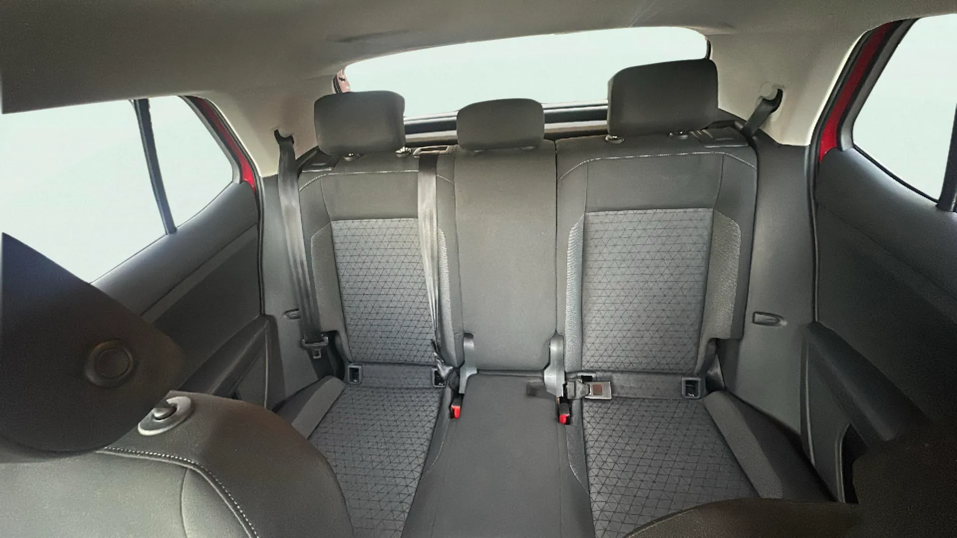 Volkswagen T-Cross Sport 1.0 TSI DSG - foto 14