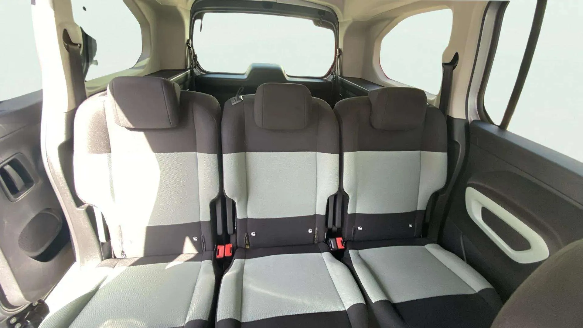 Citroën Berlingo Talla XL BlueHDi 130 Shine 7 plazas - foto 24