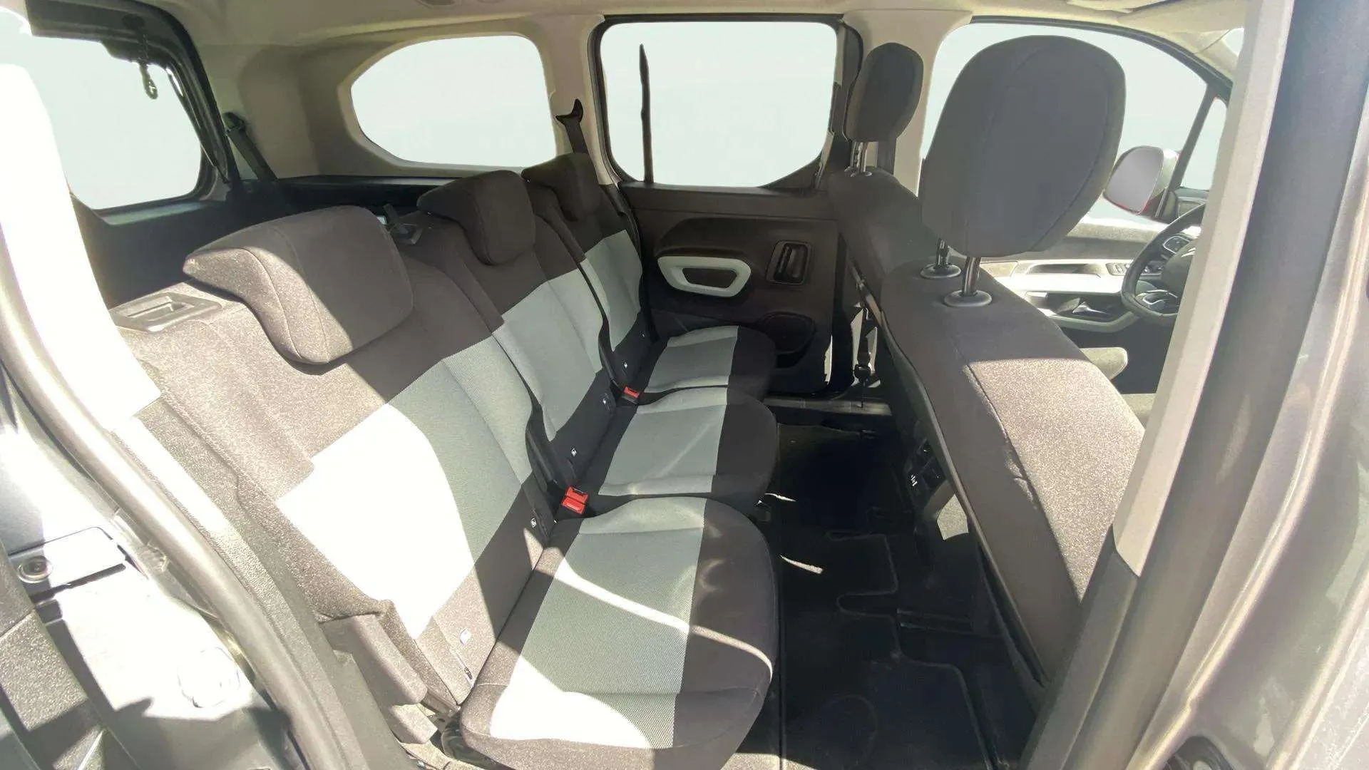 Citroën Berlingo Talla XL BlueHDi 130 Shine 7 plazas - foto 22