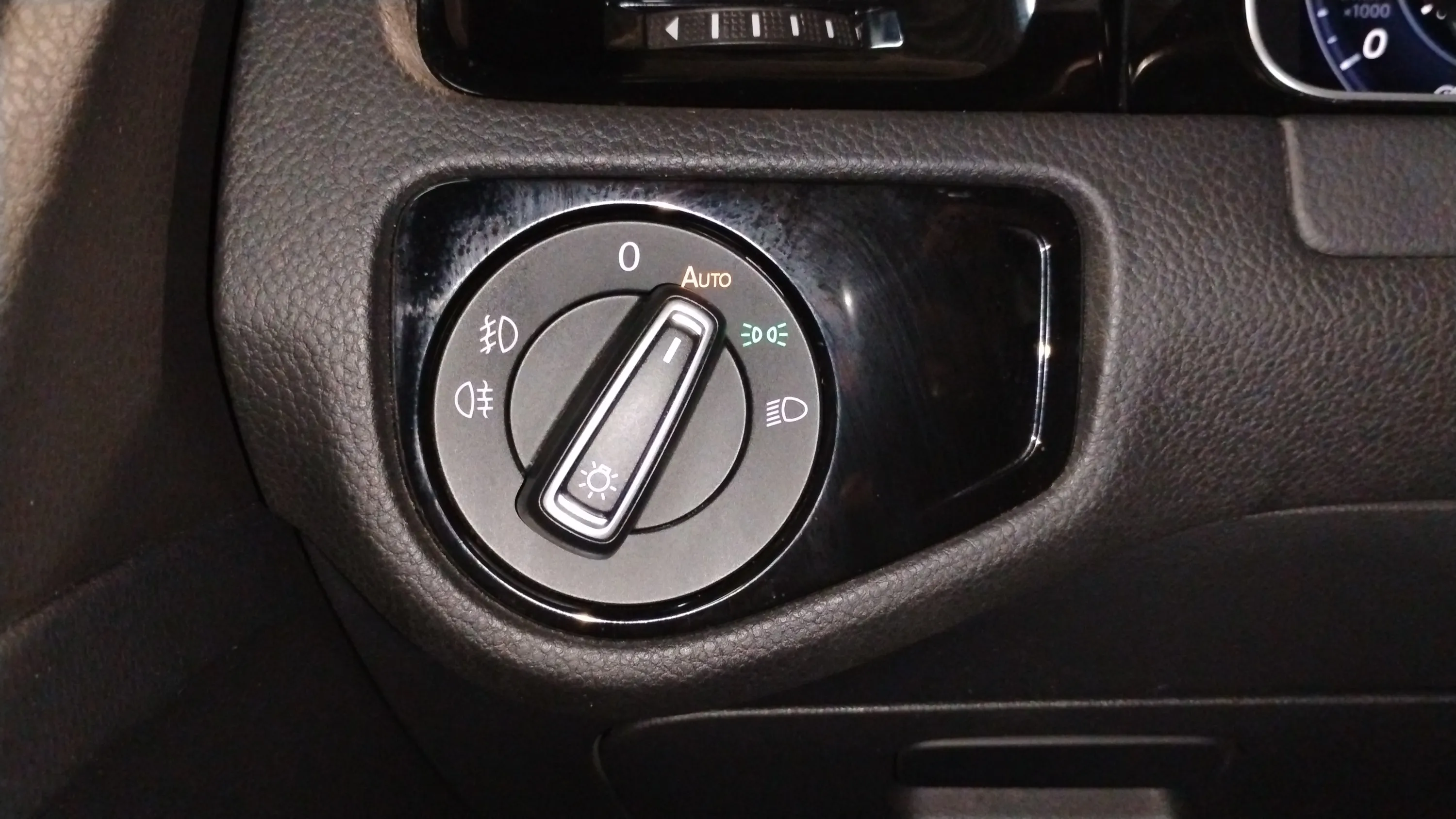 Volkswagen Golf GTI 2.0 TSI DSG - foto 11