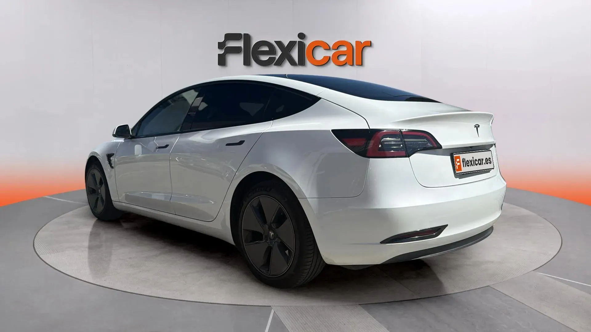 Tesla Model 3 RWD - foto 5