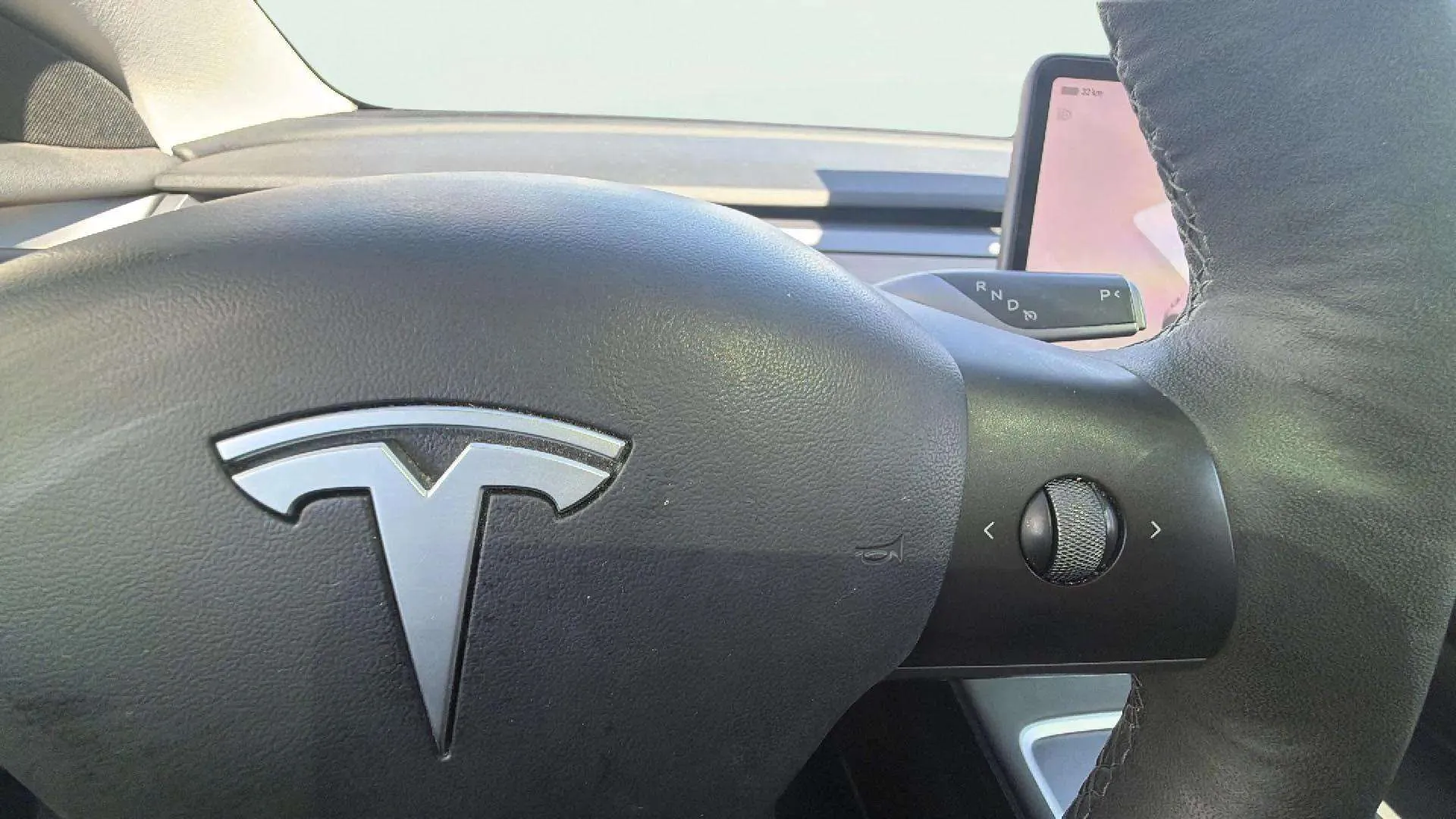 Tesla Model 3 RWD - foto 14