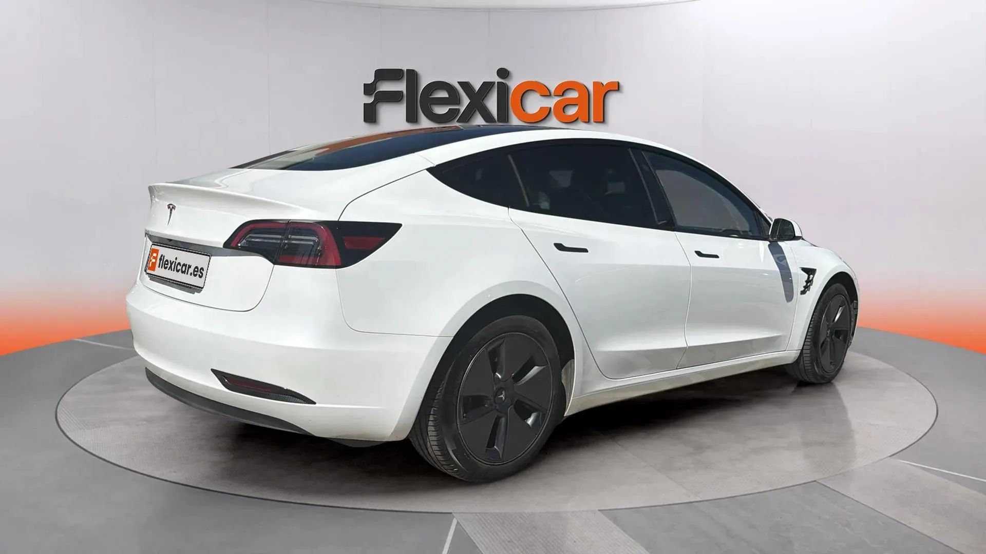 Tesla Model 3 RWD - foto 7