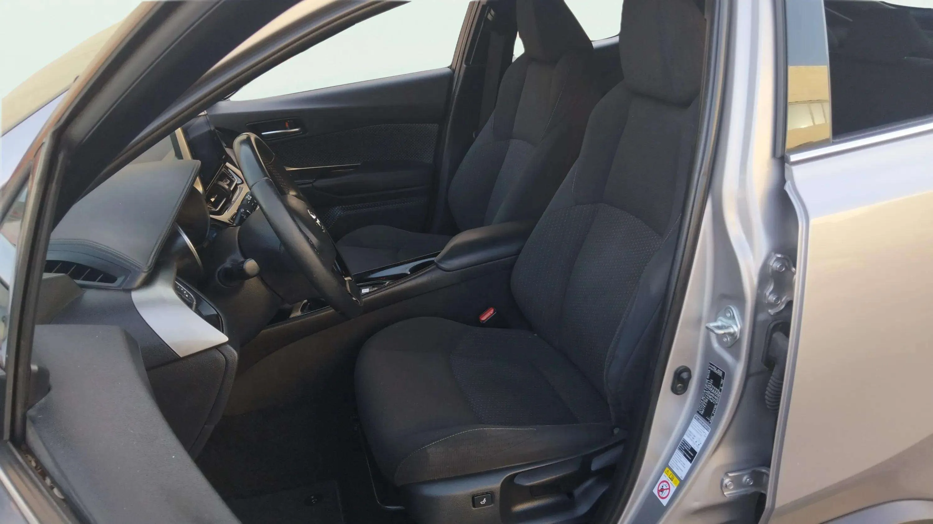 Toyota C-HR 1.8 125H Advance - foto 19