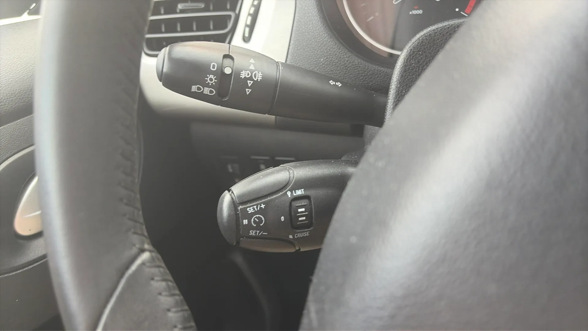 Citroën C-Elysée BlueHDi Shine - foto 20