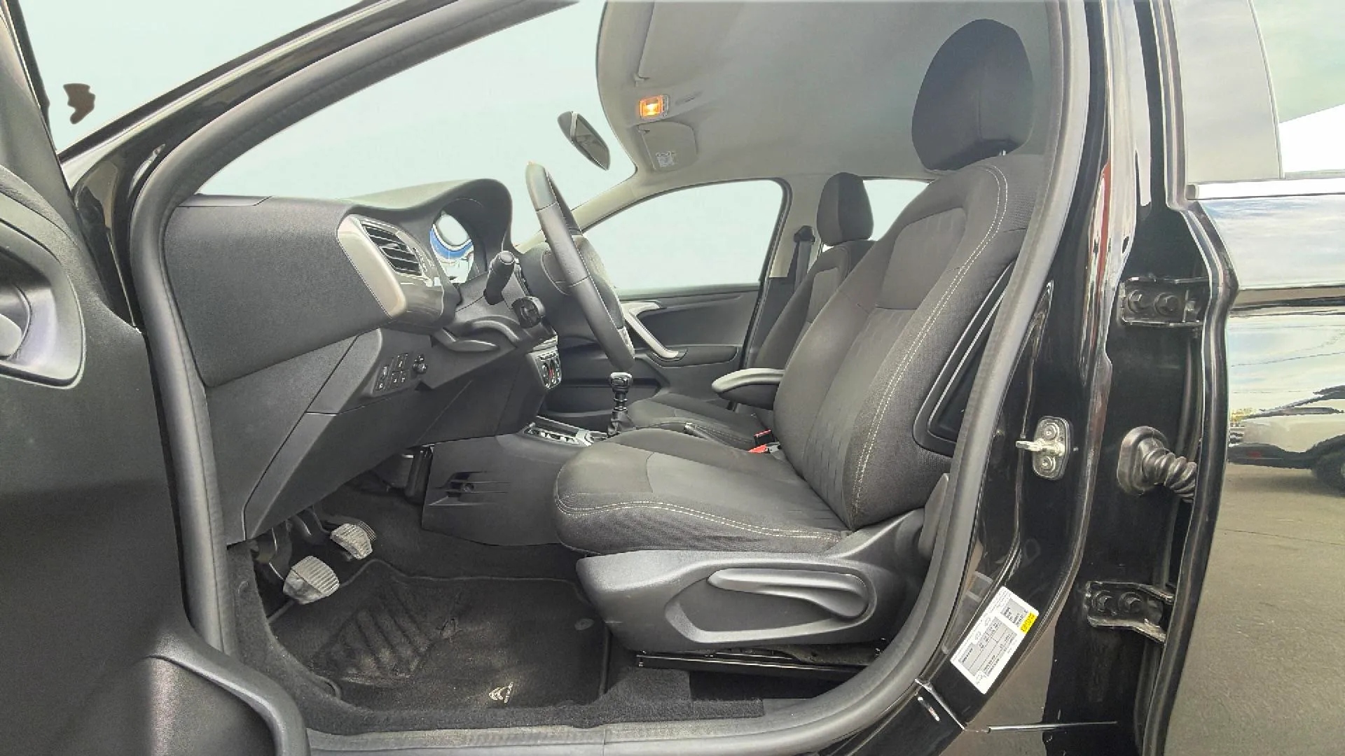 Citroën C-Elysée BlueHDi Shine - foto 9