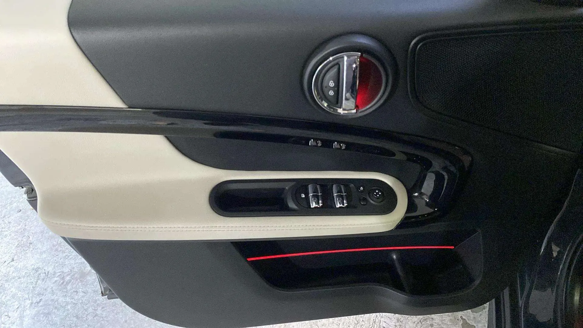 MINI Countryman John Cooper Works ALL4 - foto 18