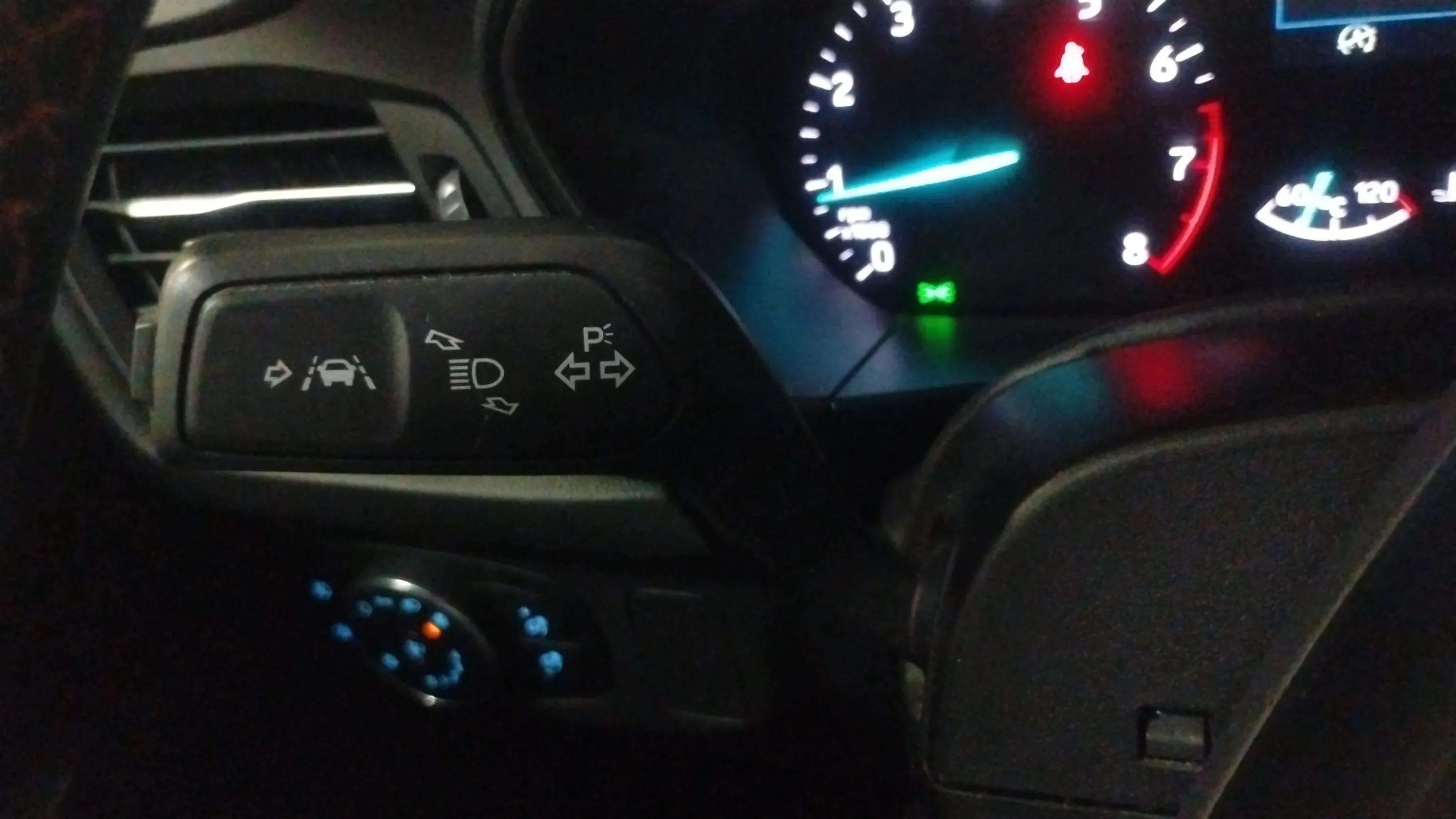 Ford Focus 1.0 Ecob. MHEV Active Design SIP - foto 24
