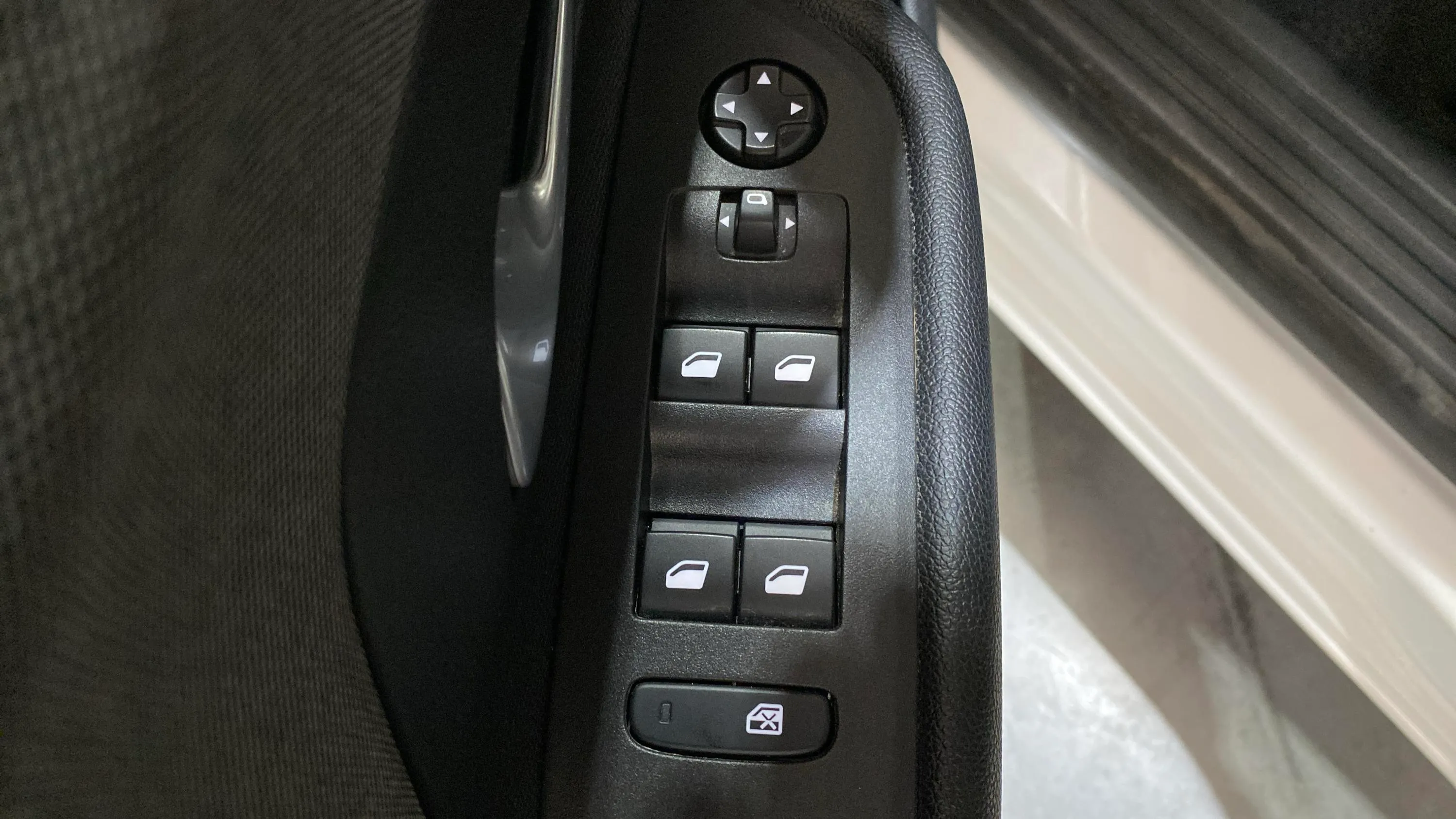 Opel Mokka BEV 50kWh Edition - foto 16