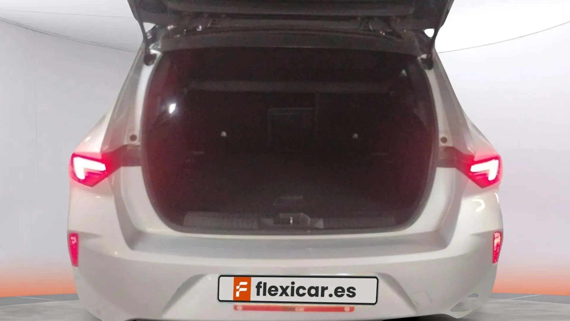 Opel Astra 1.2T XHT GS - foto 29