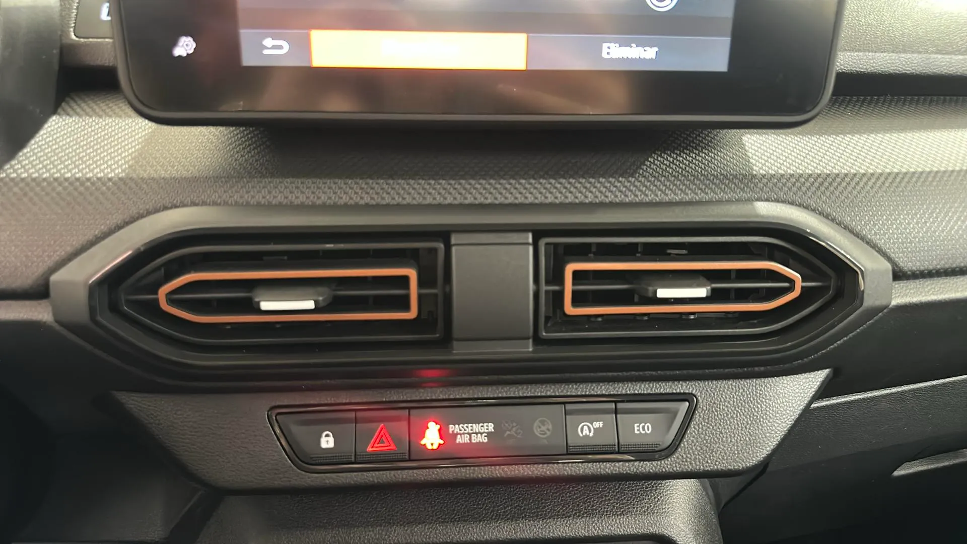 Dacia Sandero Essential TCe - foto 23