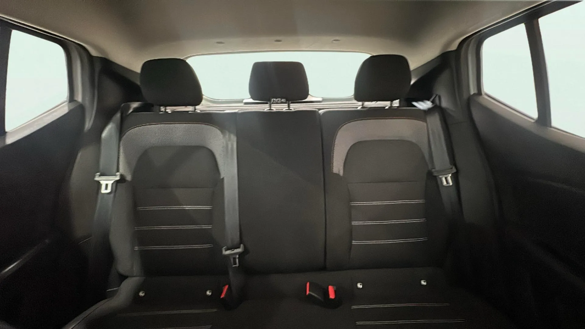 Dacia Sandero Essential TCe - foto 18