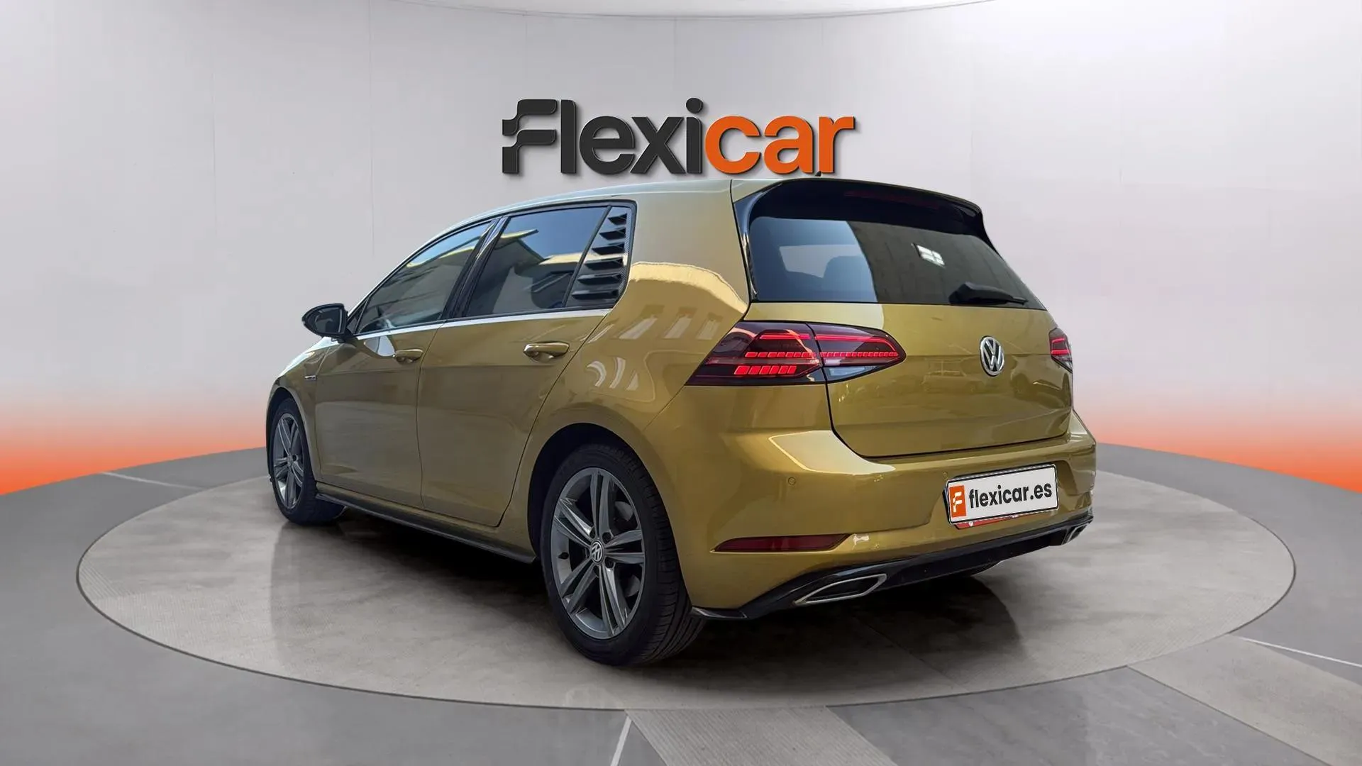 Volkswagen Golf Sport R-Line 2.0 TDI DSG - foto 7